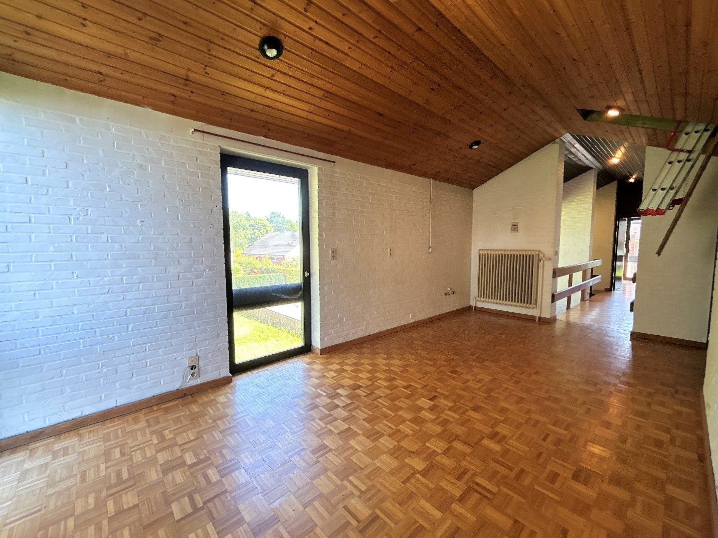 Ruime, moderne villa met uitzonderlijke garage  foto 13