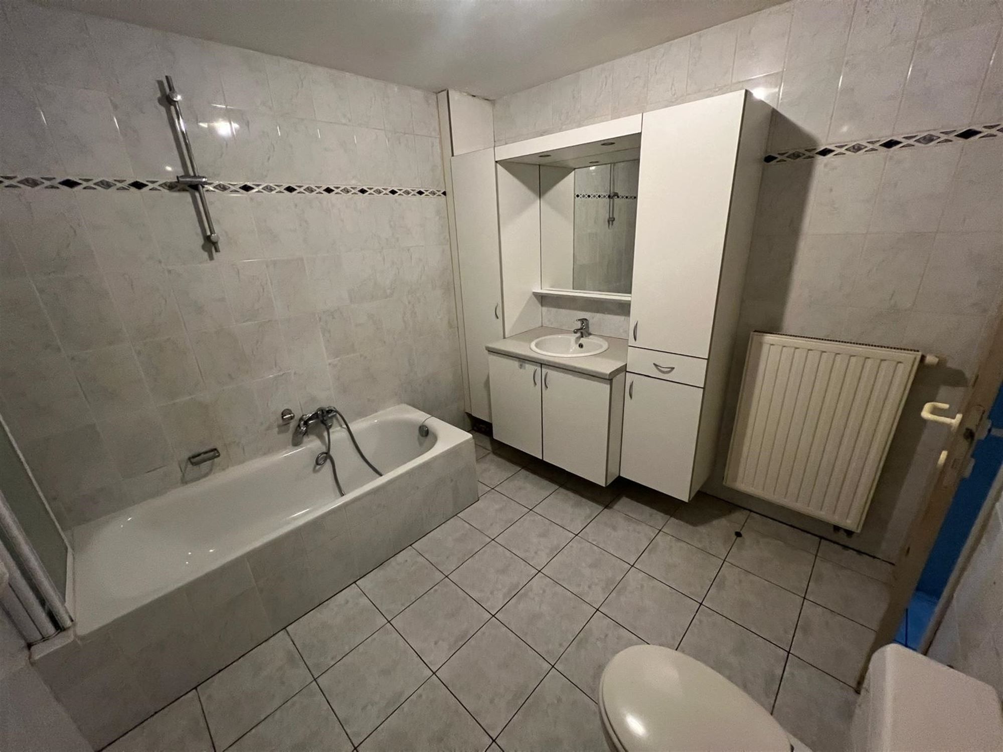 Goed gelegen gelijkvloers 2 slaapkamer appartement  foto 20