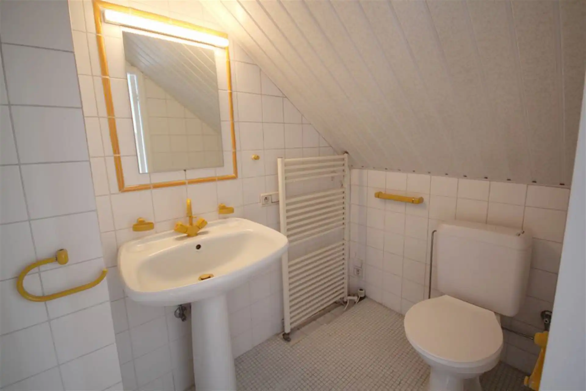 Ruime stadswoning met tuin foto 19