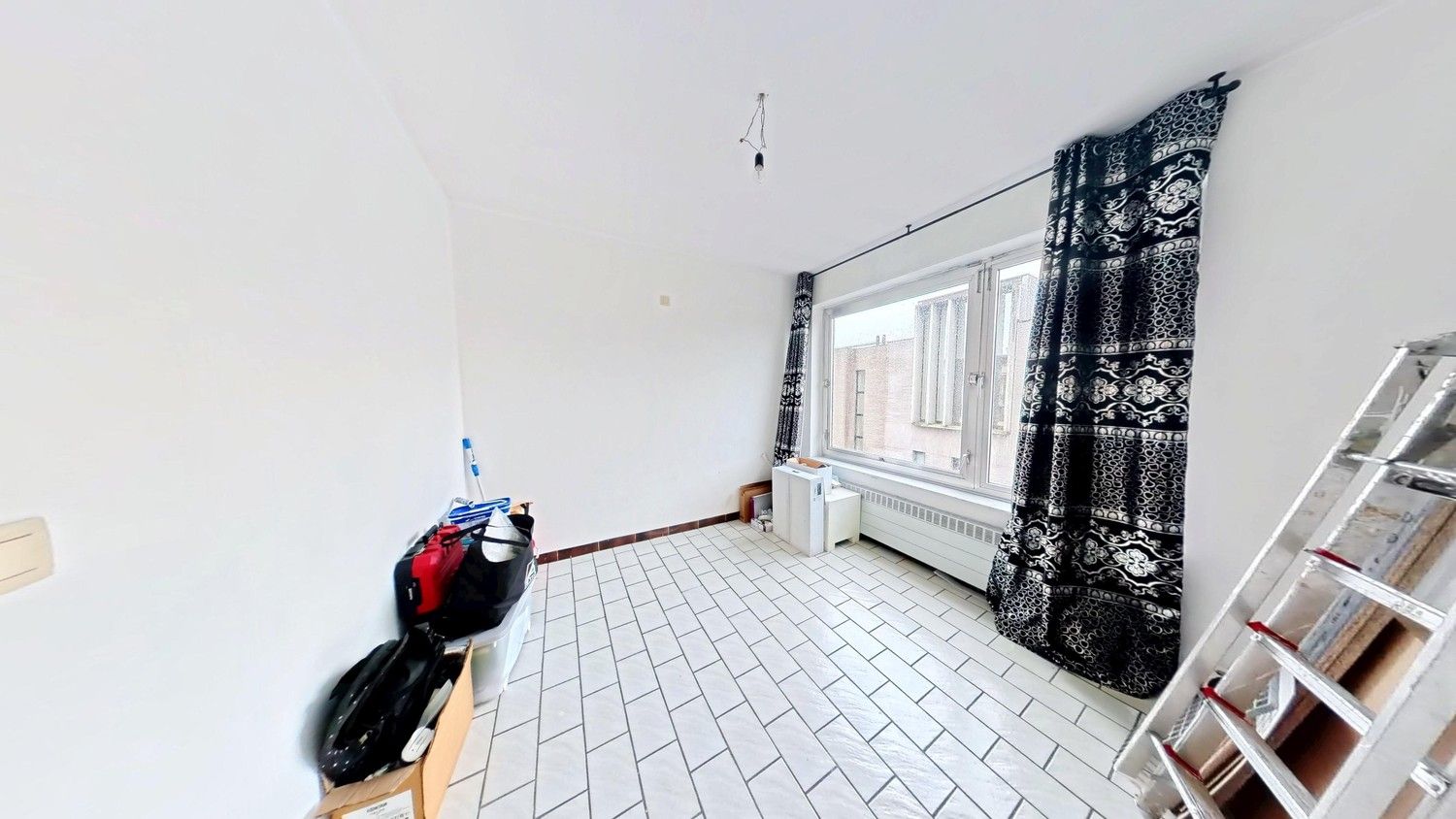 Centraal gelegen appartement met 2 slaapkamers! foto 8