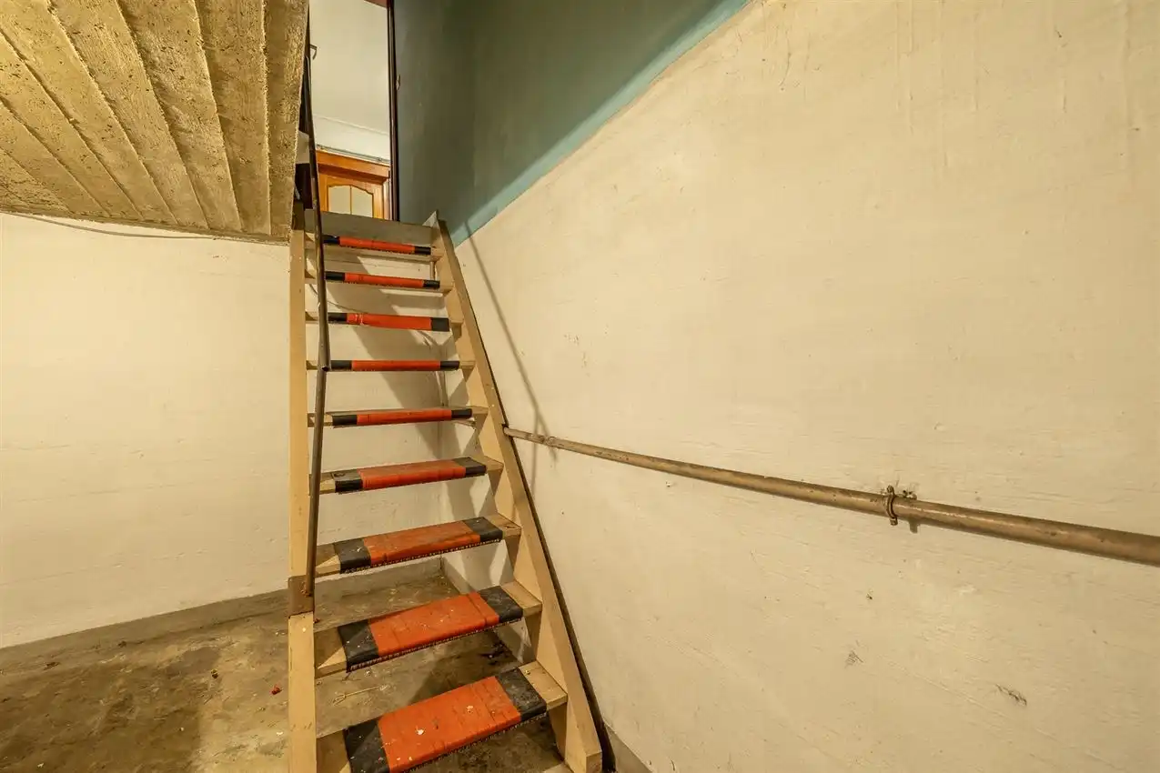 Woning met 3slk, tuintje en werkhuis foto 38