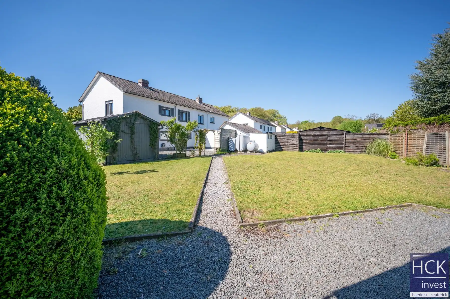 KRUISHOUTEM - Ruime halfopen woning op 674 m² met 4 SLPK., aan het Lozerbos! foto 10