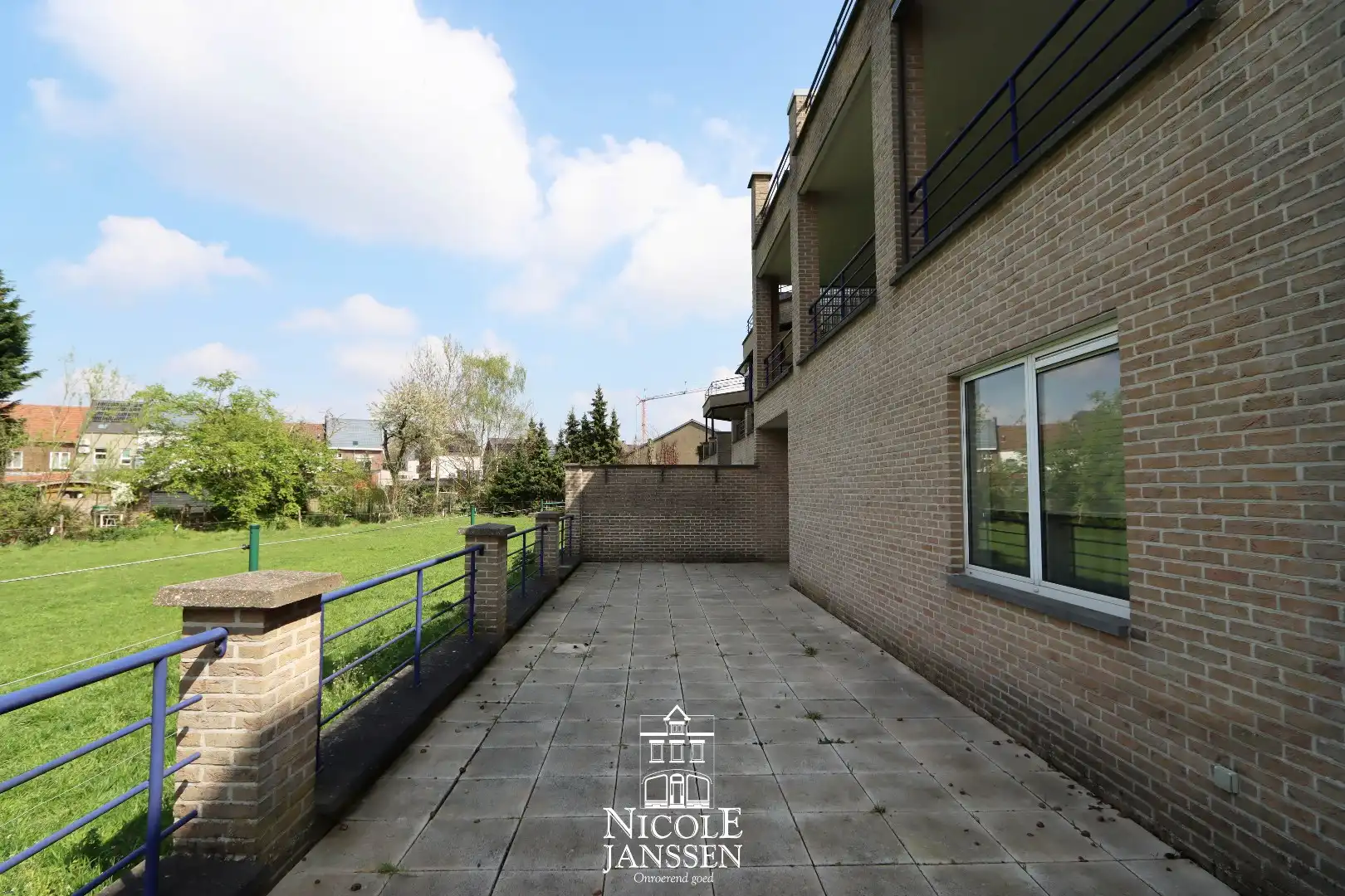 Ruim ingedeeld appartement foto 20