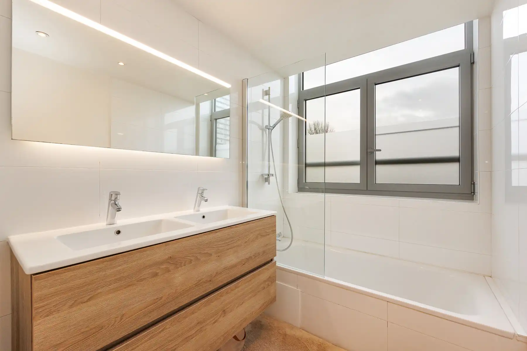 Schitterend appartement op Linkeroever foto 8