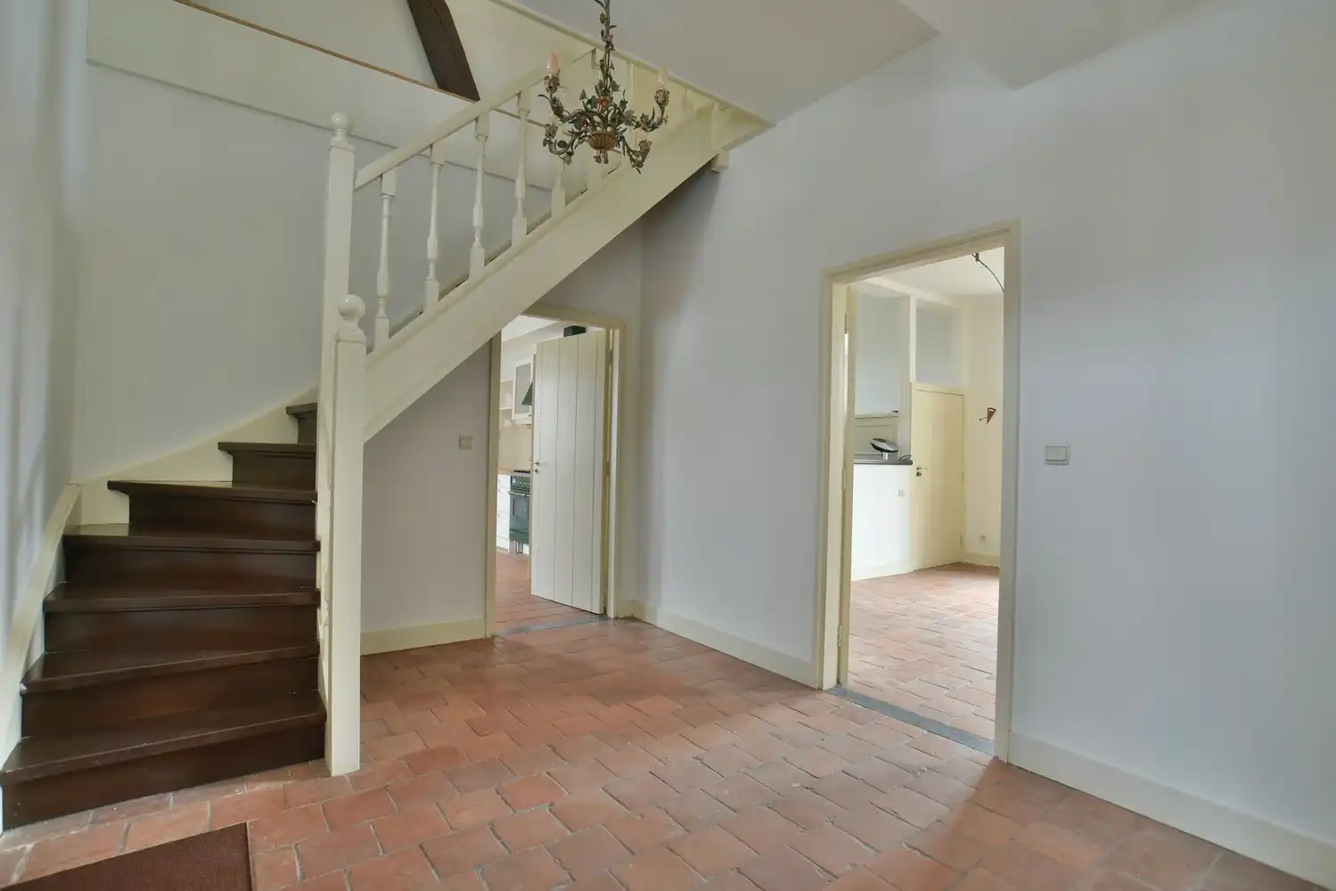 Karaktervolle hoeve met schuur, binnenkoer en prachtige tuin vlakbij Maastricht foto 14