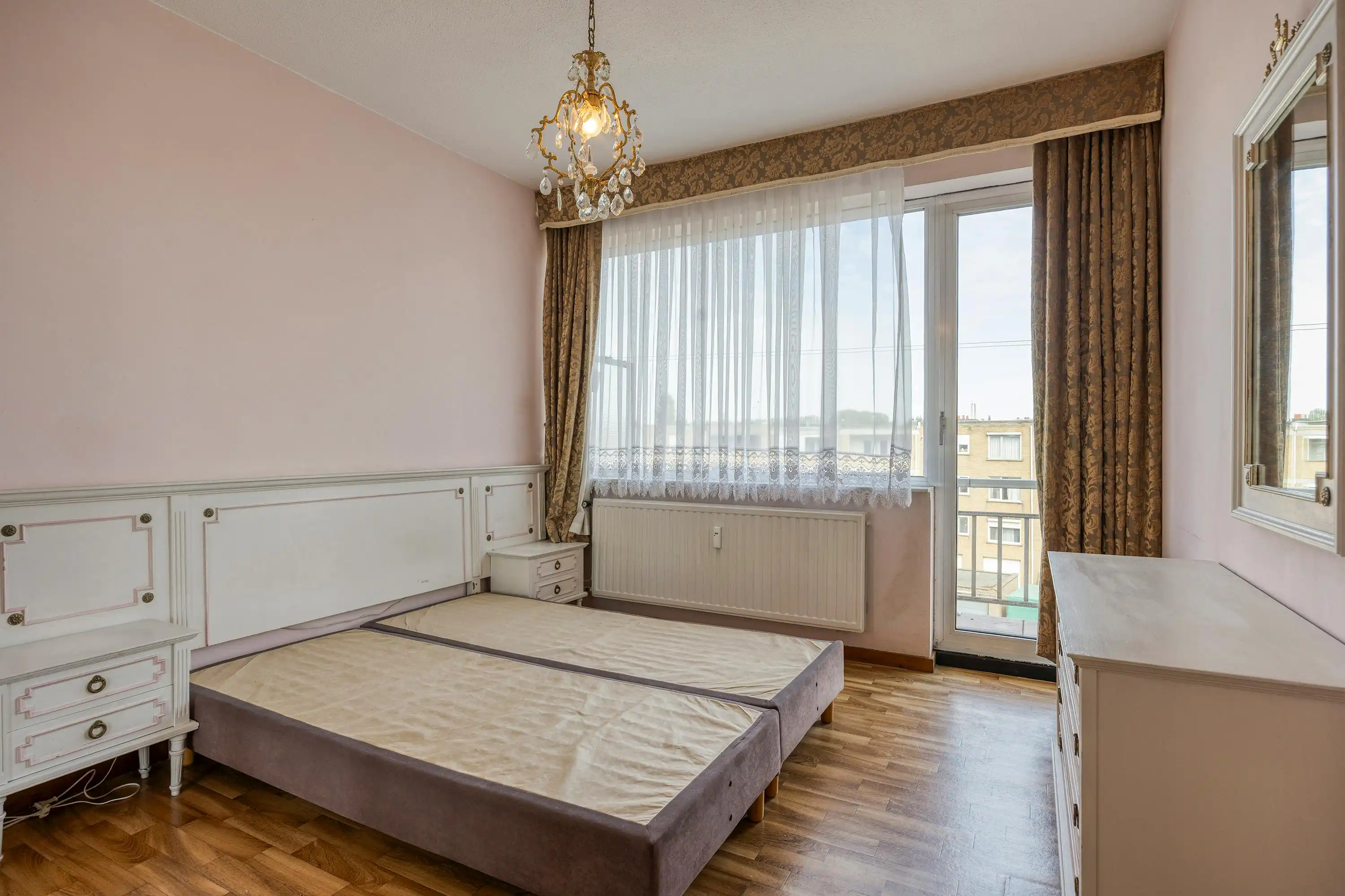 Ruim appartement met 2 terrassen te koop in Merksem foto 10