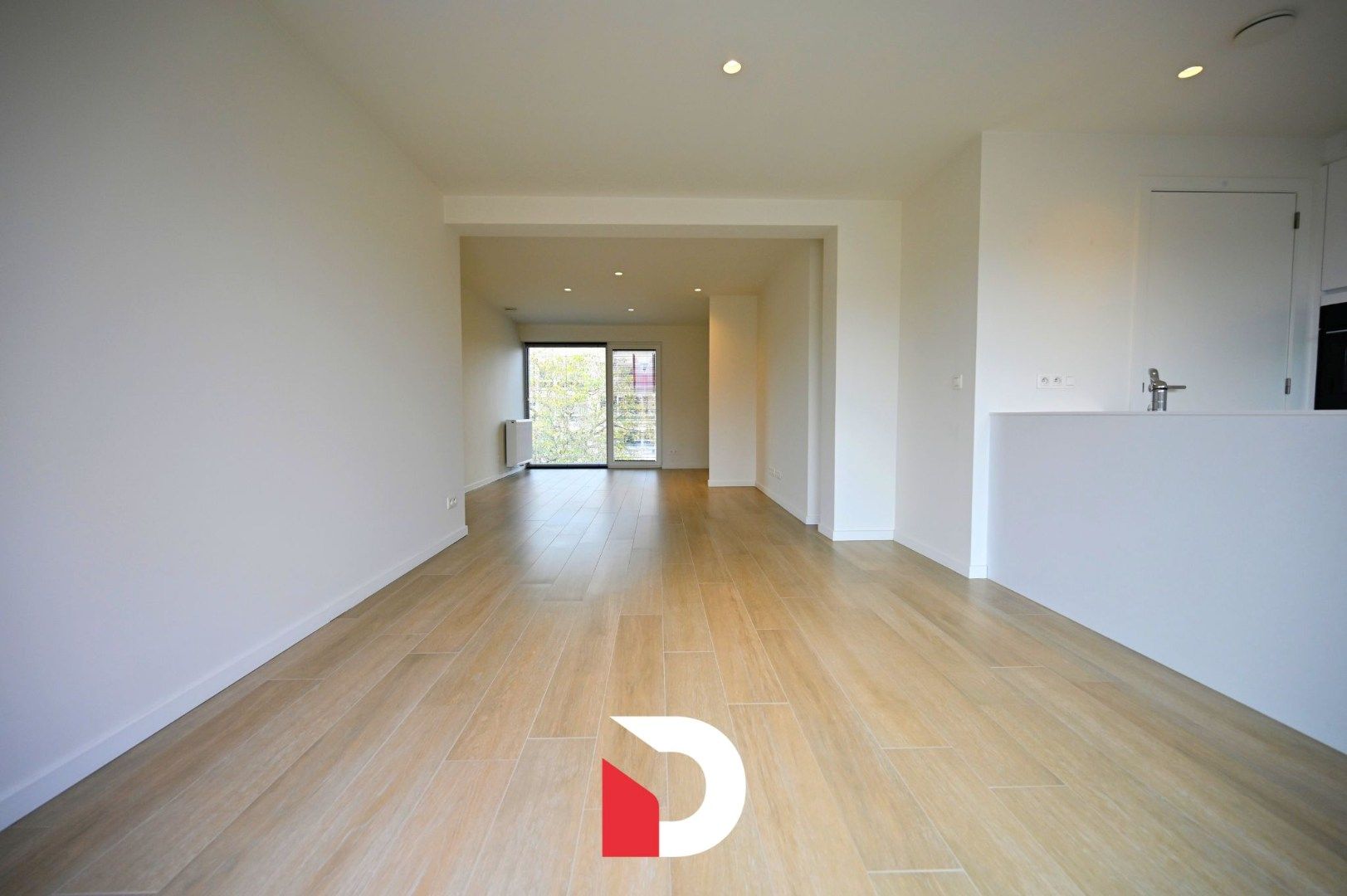 Instapklaar appartement met 2 slk label A en ruim terras centrum Brugge foto 6