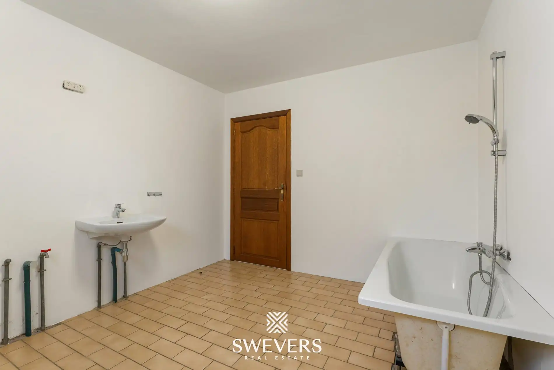 Open bebouwing met drie slaapkamers en uitzonderlijke kelder in Houthalen foto 17