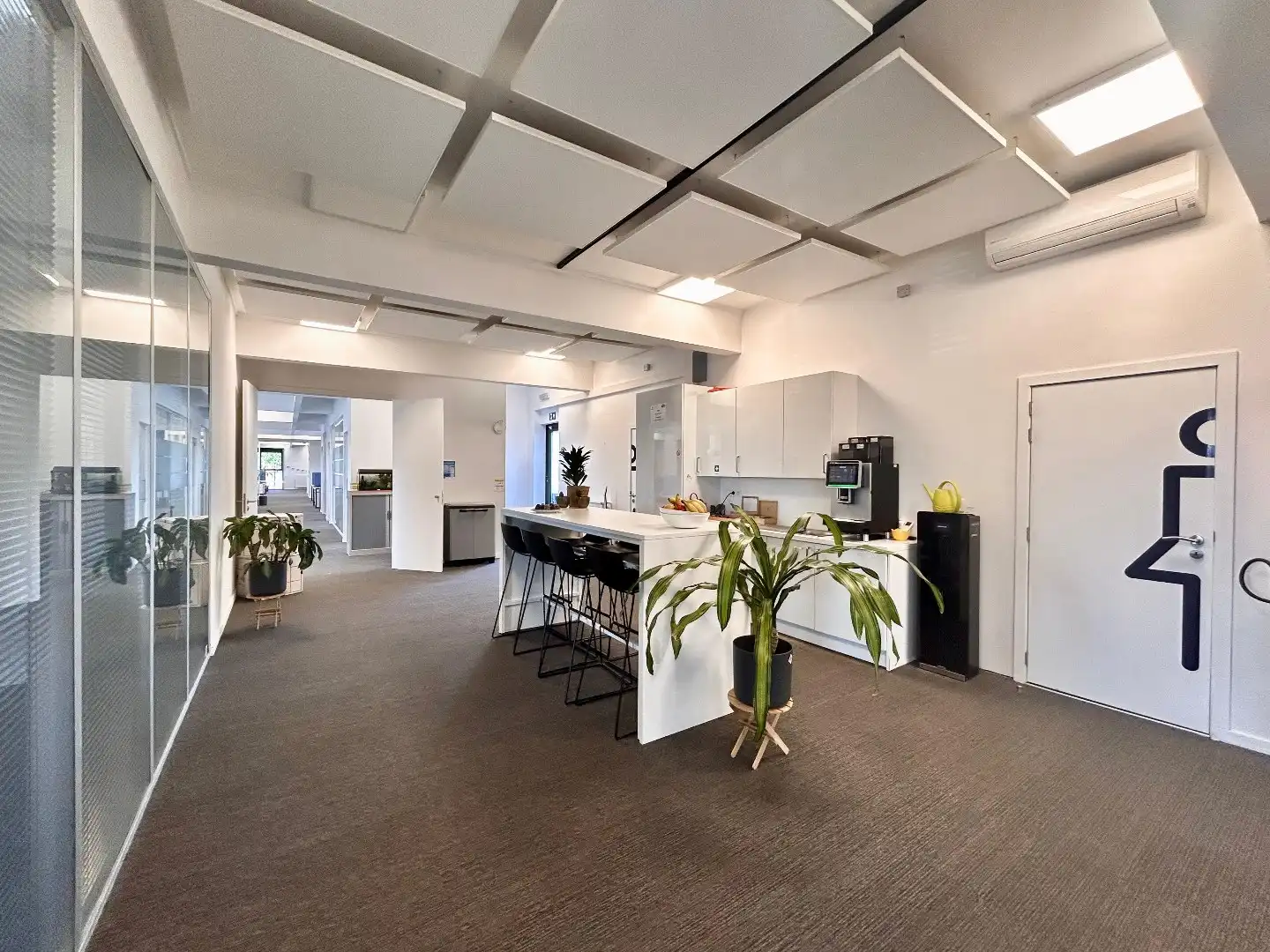 Coworking space te huur foto 14