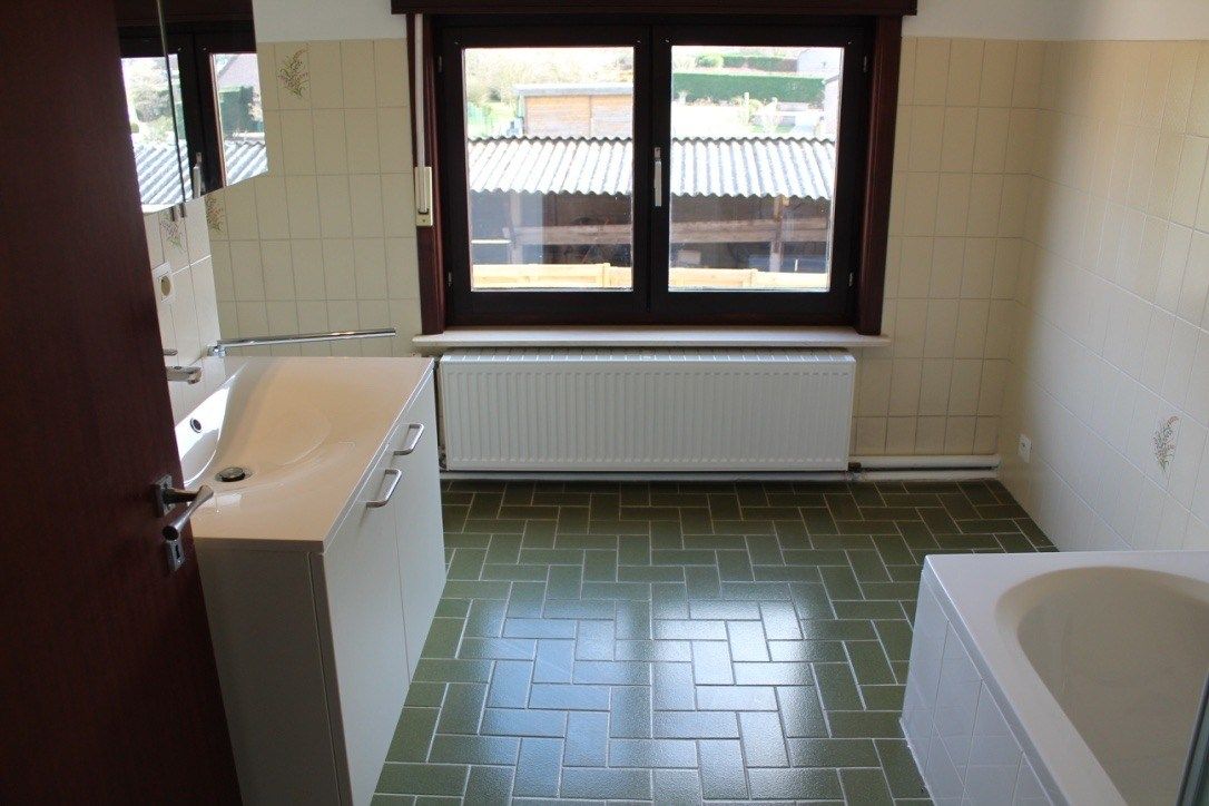 Woning 3 slpk + bureau met mooie tuin en garage foto 11