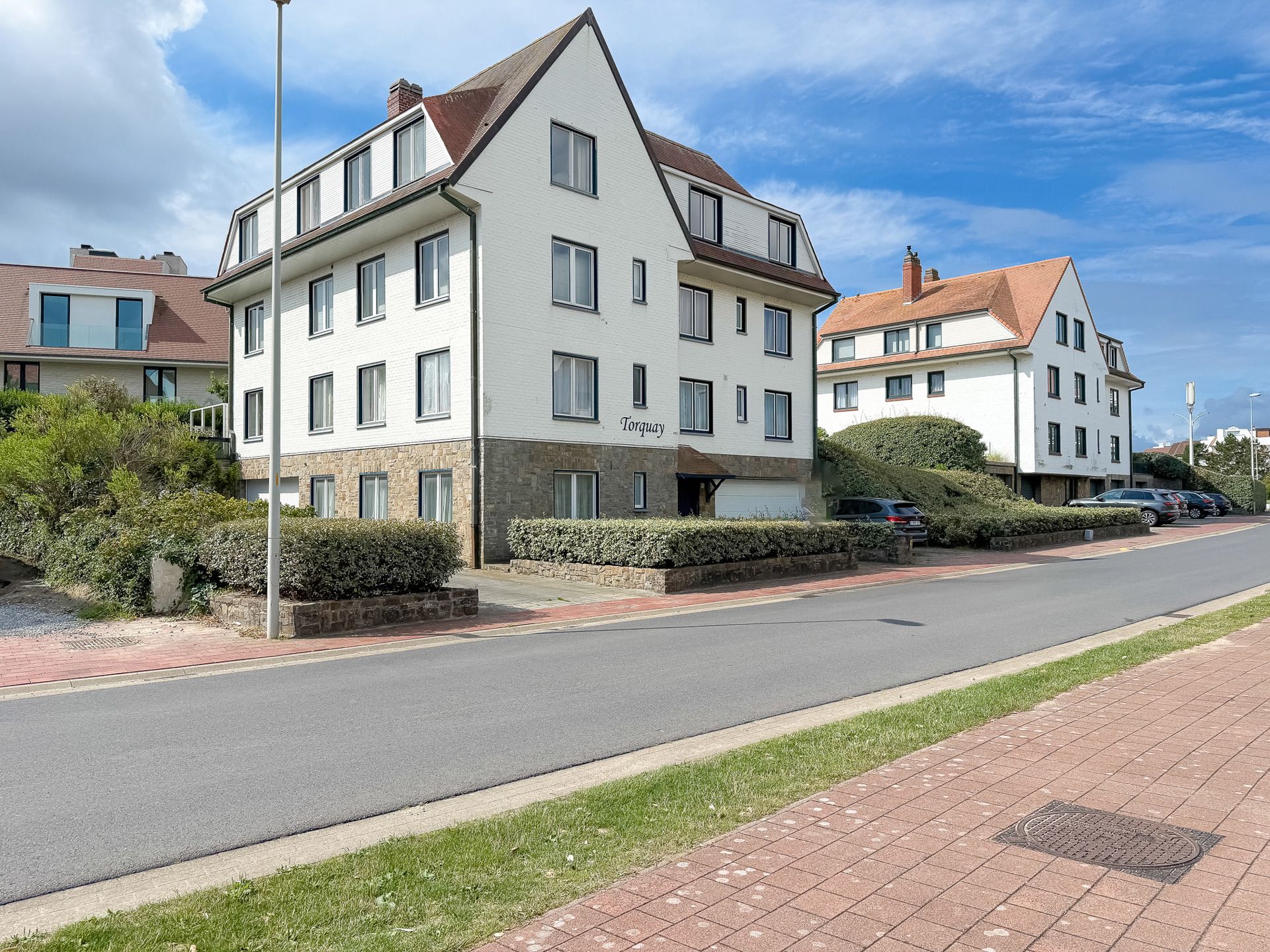 Instapklaar HOEKAPPARTEMENT aan de Wandeldijk en het Zwin... foto {{pictureIndex}}