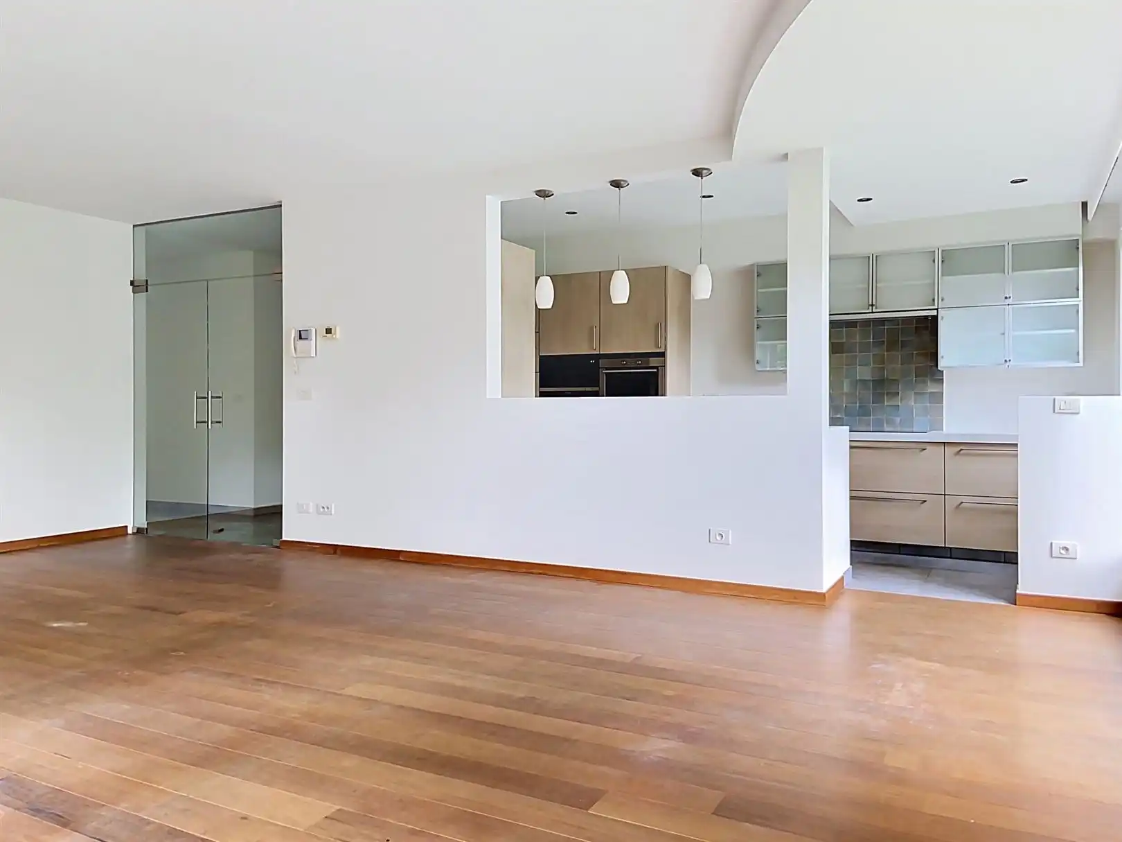 Gelijkvloersappartement met gezellige tuin en P foto 3