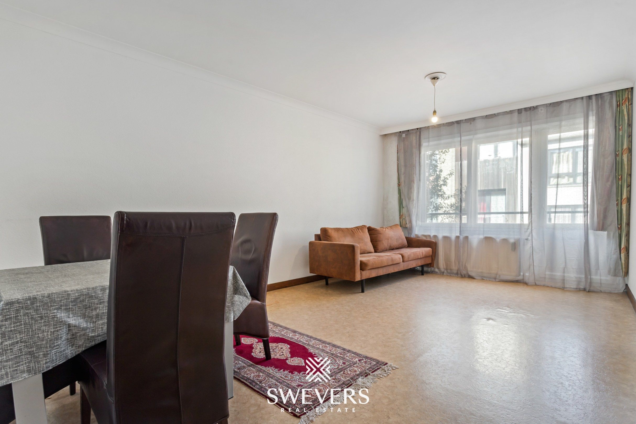 Instapklaar 1-slaapkamerappartement met terras in hartje Diest foto 3