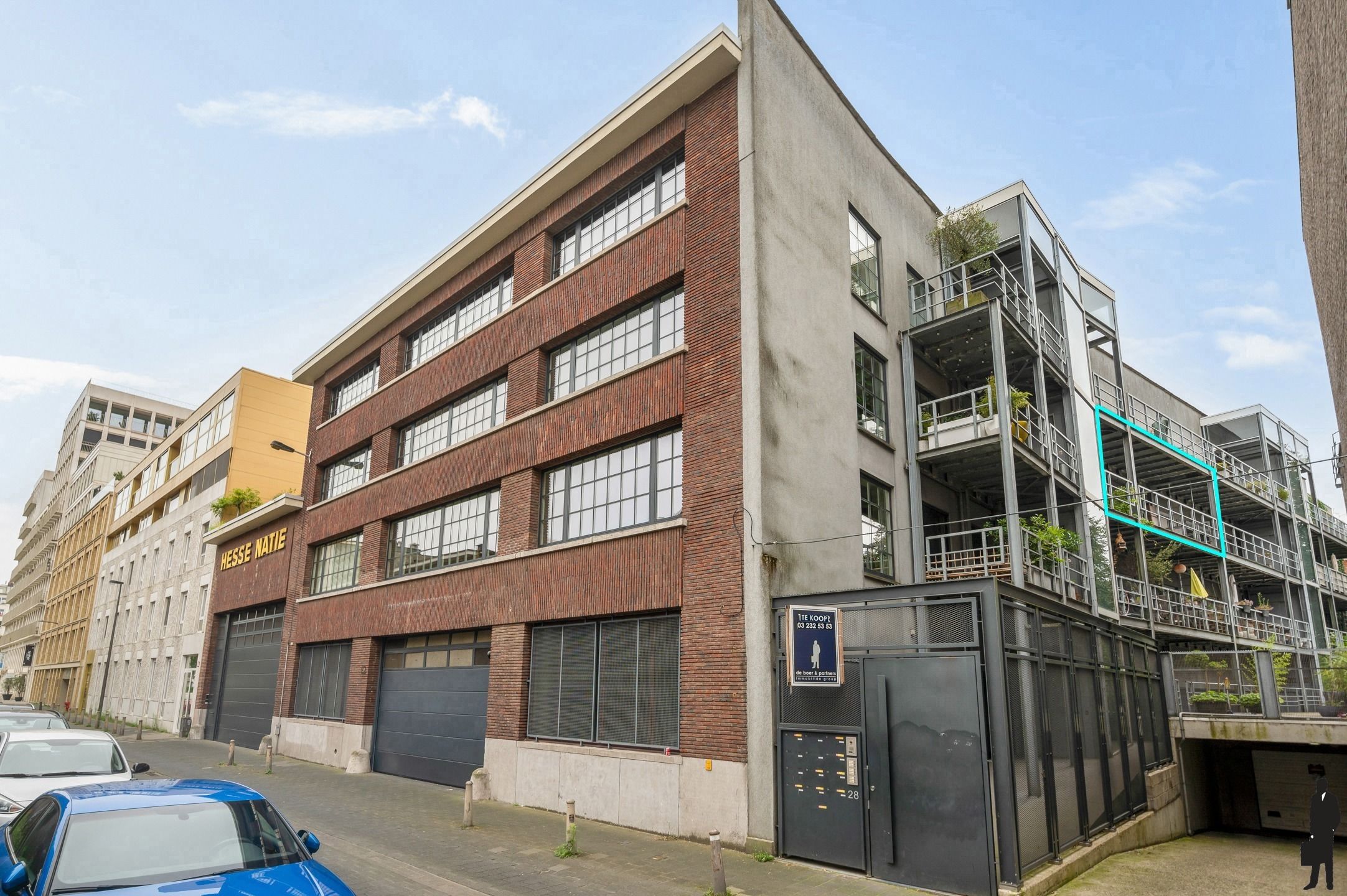 Tot in de puntjes afgewerkte loft (180m²) met terras en parking foto 27