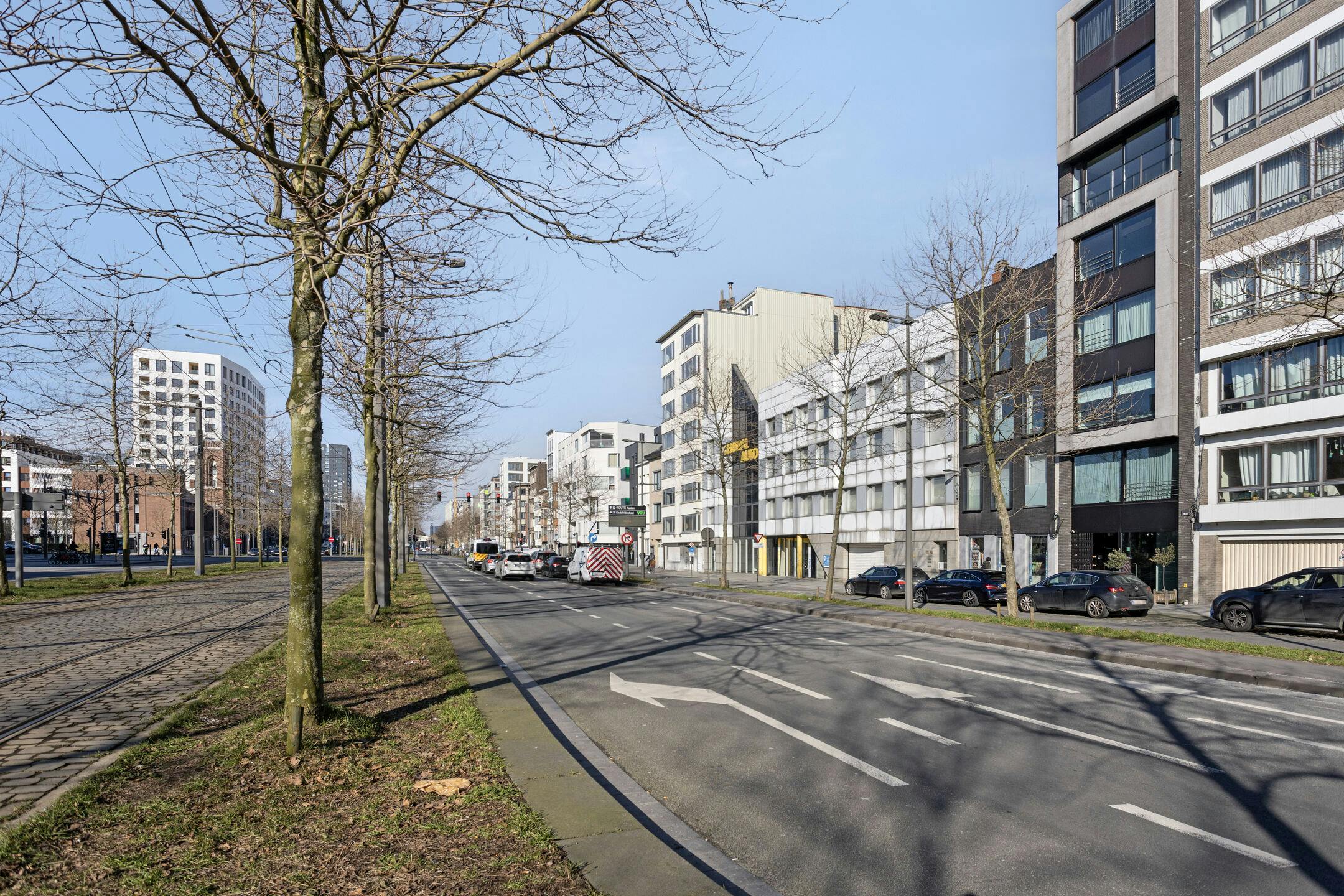 Ruim handelsgelijkvloers (ca 96m²) te koop centrum Antwerpen foto 4