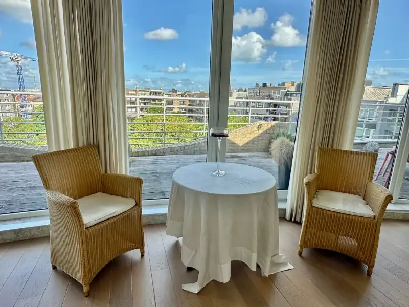 Exclusieve penthouse met 2 slaapkamers, royaal zonneterras en uniek groen uitzicht foto 14