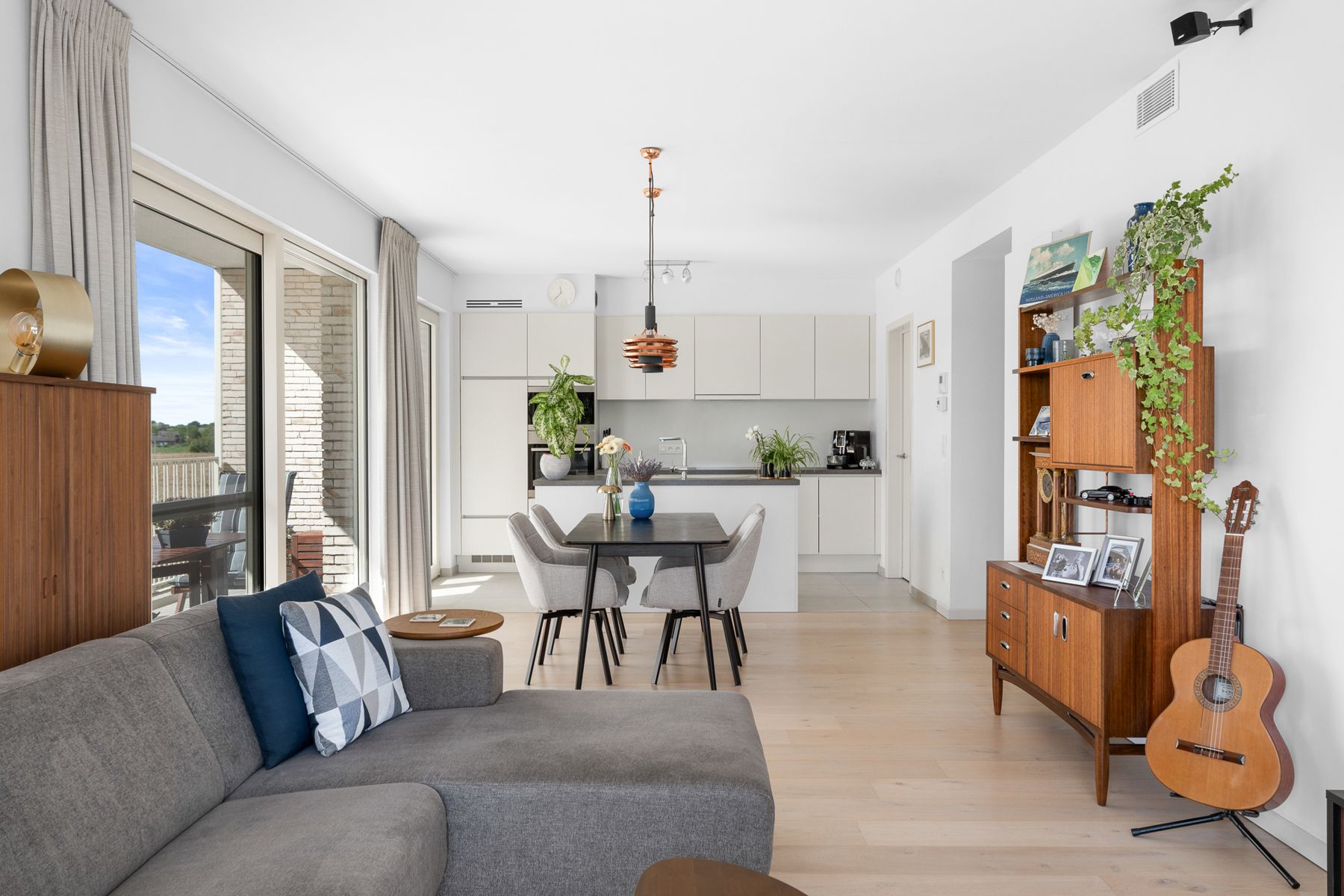 Instapklaar appartement met zicht & zon. foto 2