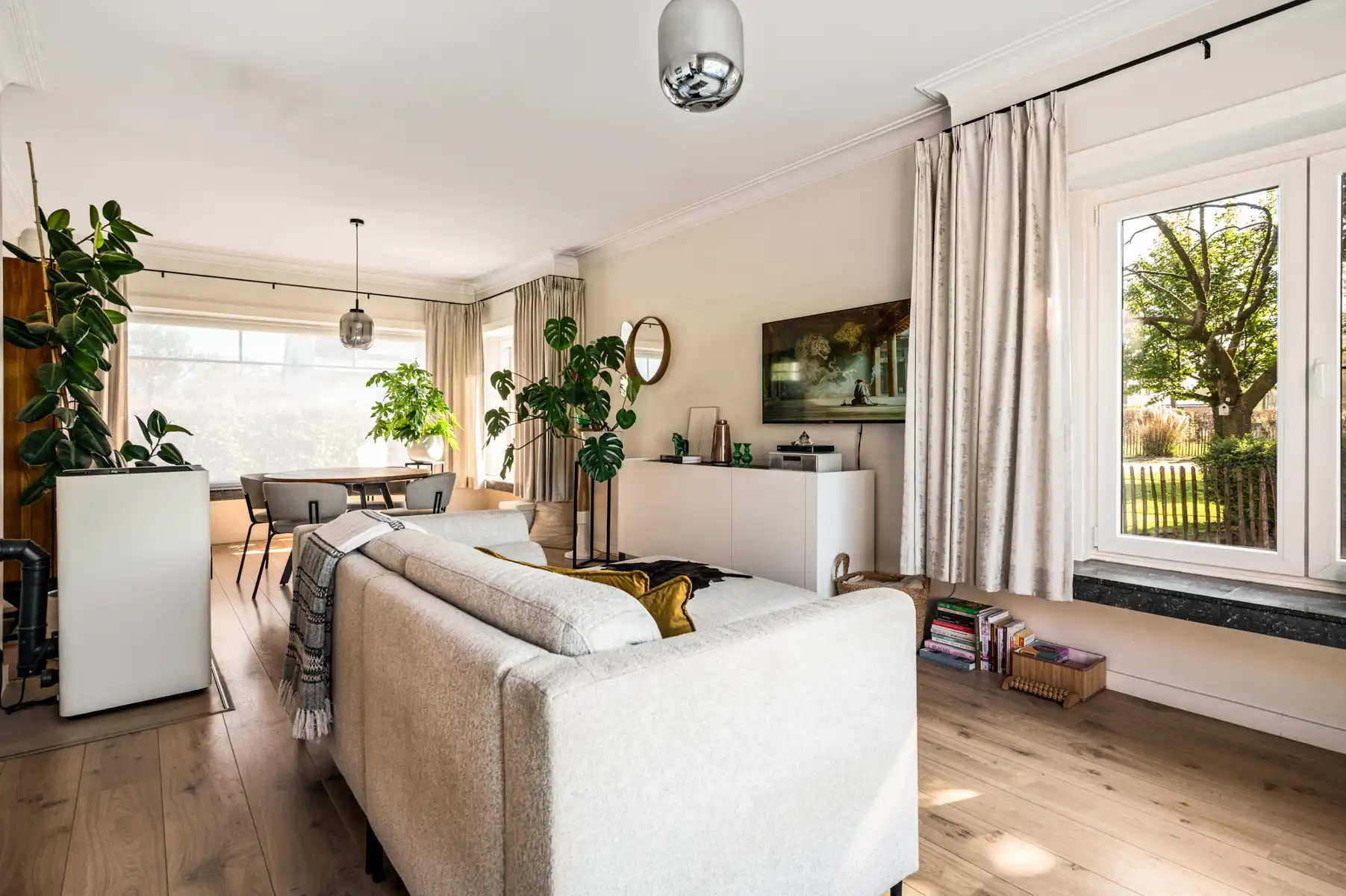 Woning met stalling/bijgebouw op 1,3Ha foto 9