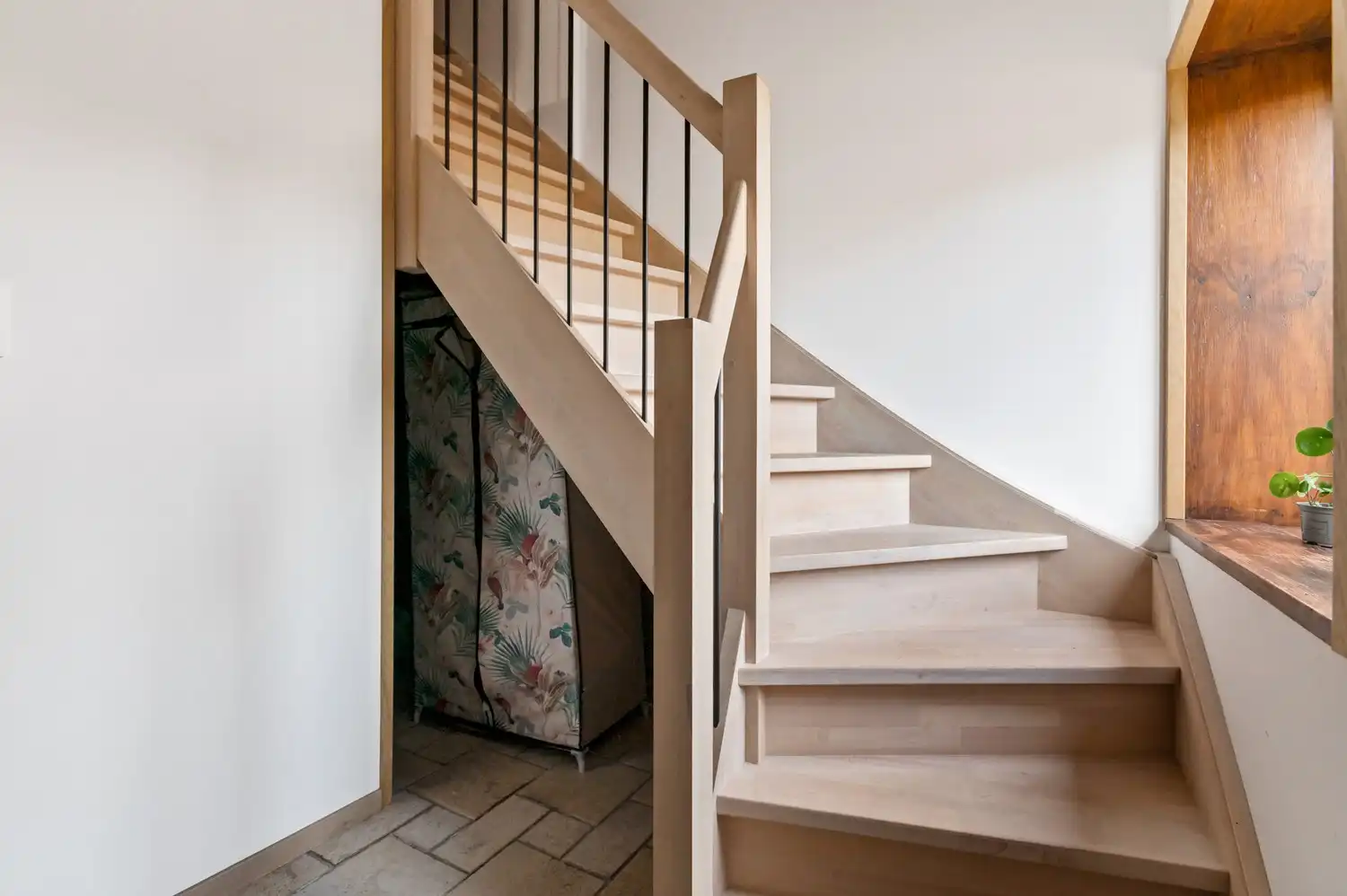 Verder af te werken woning met 4 slaapkamers te Malle! foto 11