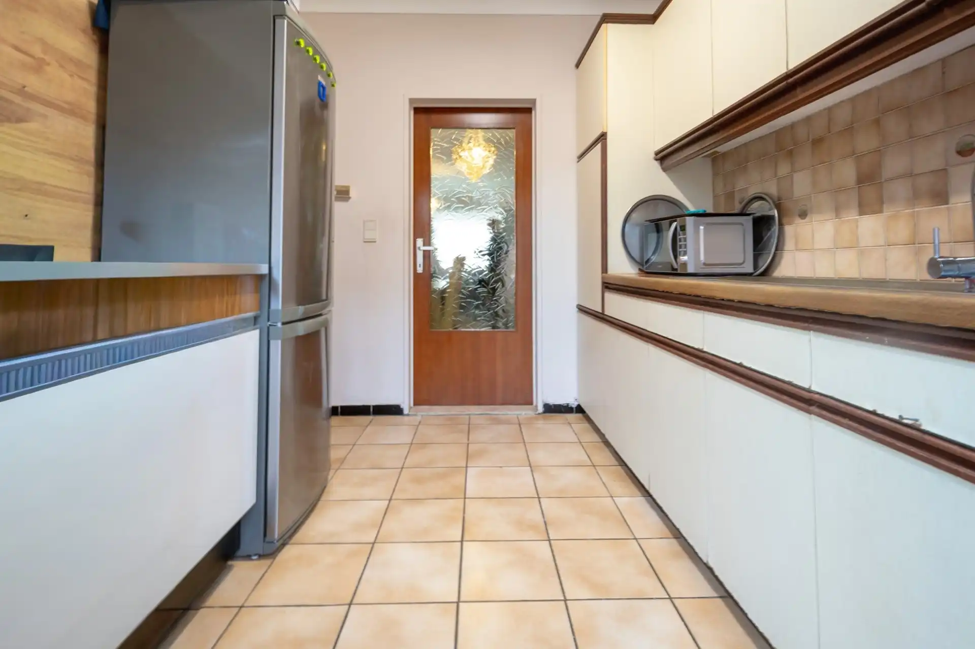 Te renoveren bel-etage in centrum Sint-Niklaas foto 4