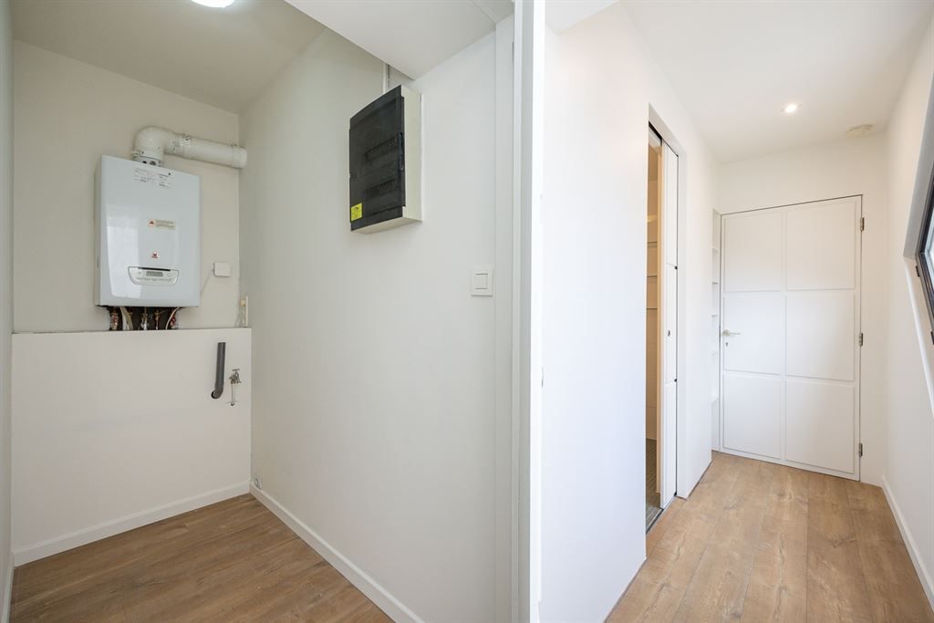 Instapklaar appartement op centrale locatie foto 11