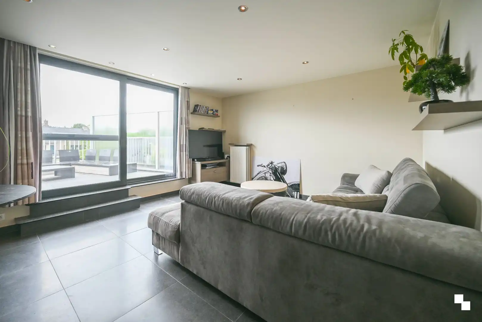Energiezuinig appartement met twee slaapkamers en ruim terras foto 3
