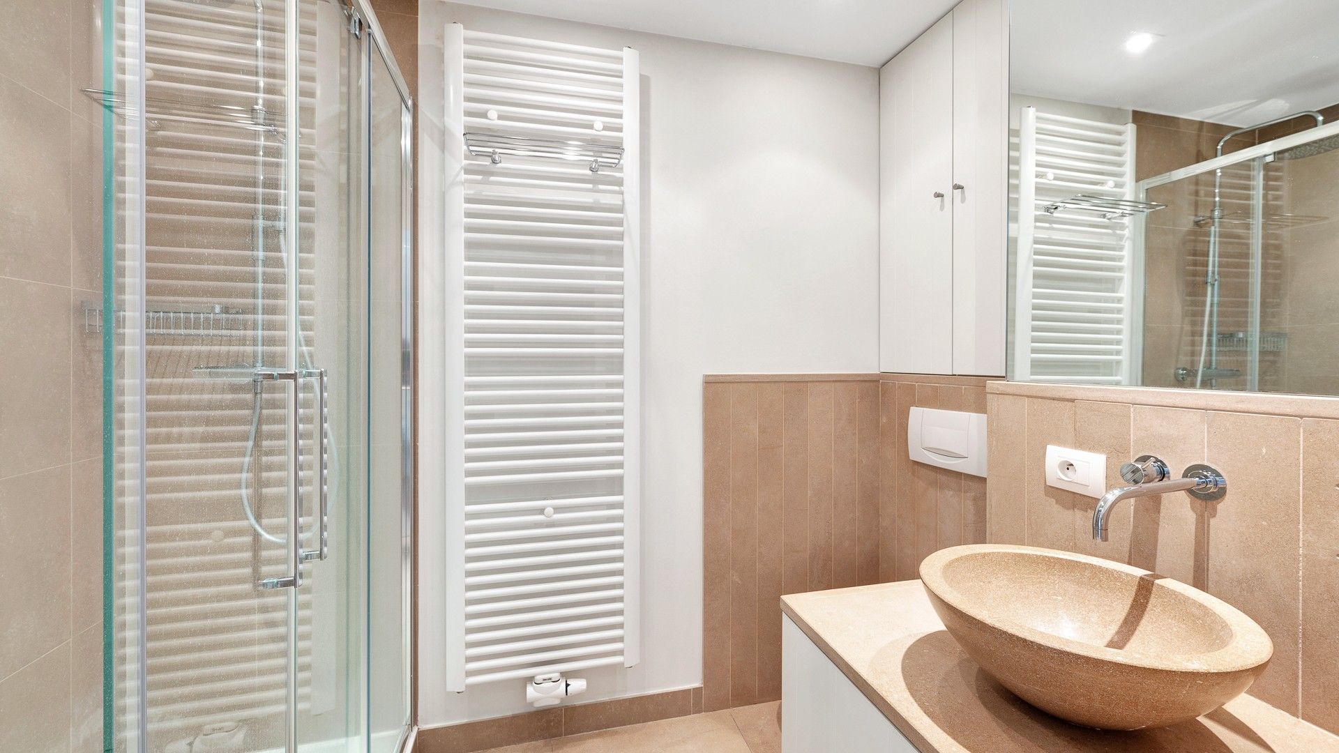 Ruim appartement 3 slaapkamers met zonnig terras te Zoute. foto 24