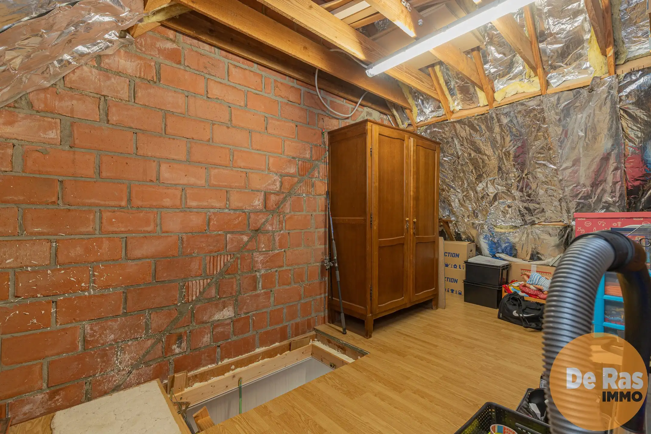 HERZELE- Degelijke open bebouwing met verrassend veel ruimte foto 18