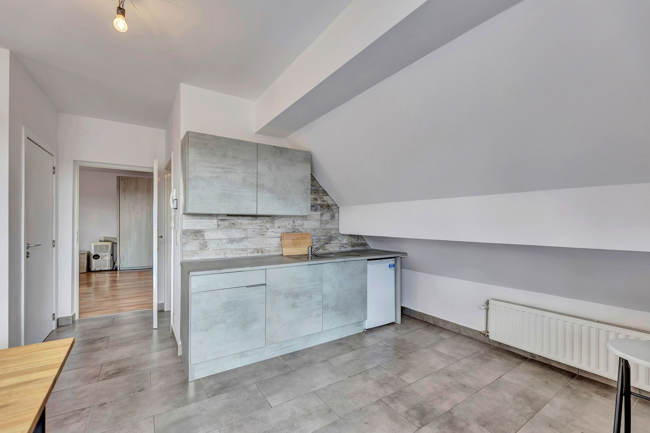 Dakappartement met terras en 2 autostaanplaatsen foto 8