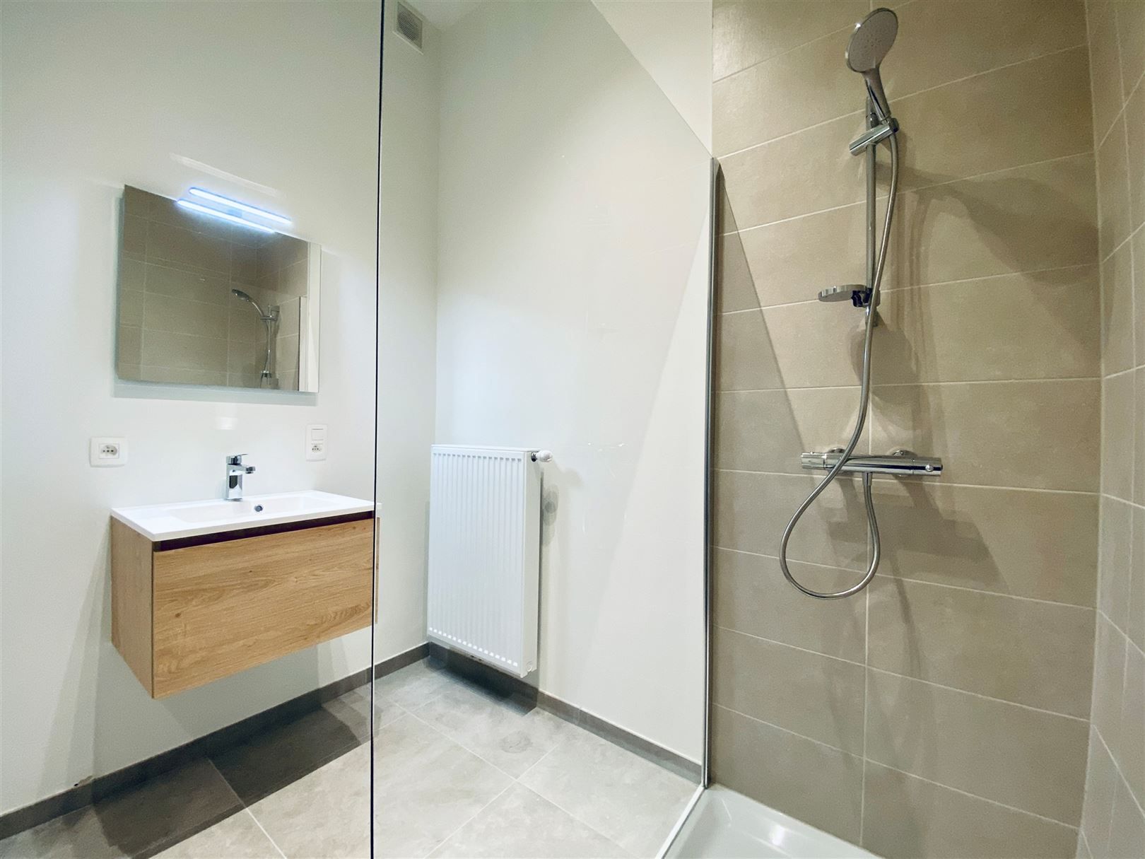 Ruim nieuwbouwappartement in centrum Ingelmunster foto 13