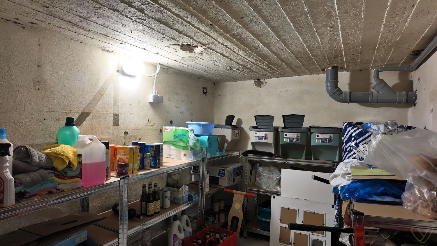 Gerenoveerde woning met zonnige tuin en  zonnepanelen in Eeklo! foto 8