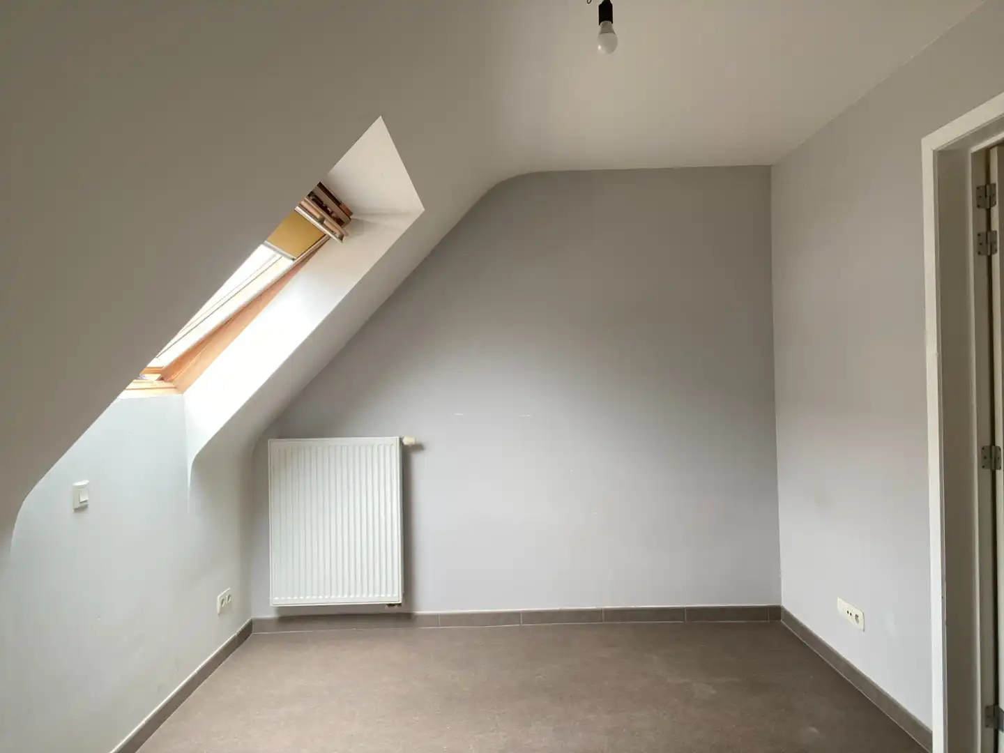 Verzorgd duplex appartement met 3 slaapkamers en autostaanplaats foto 7