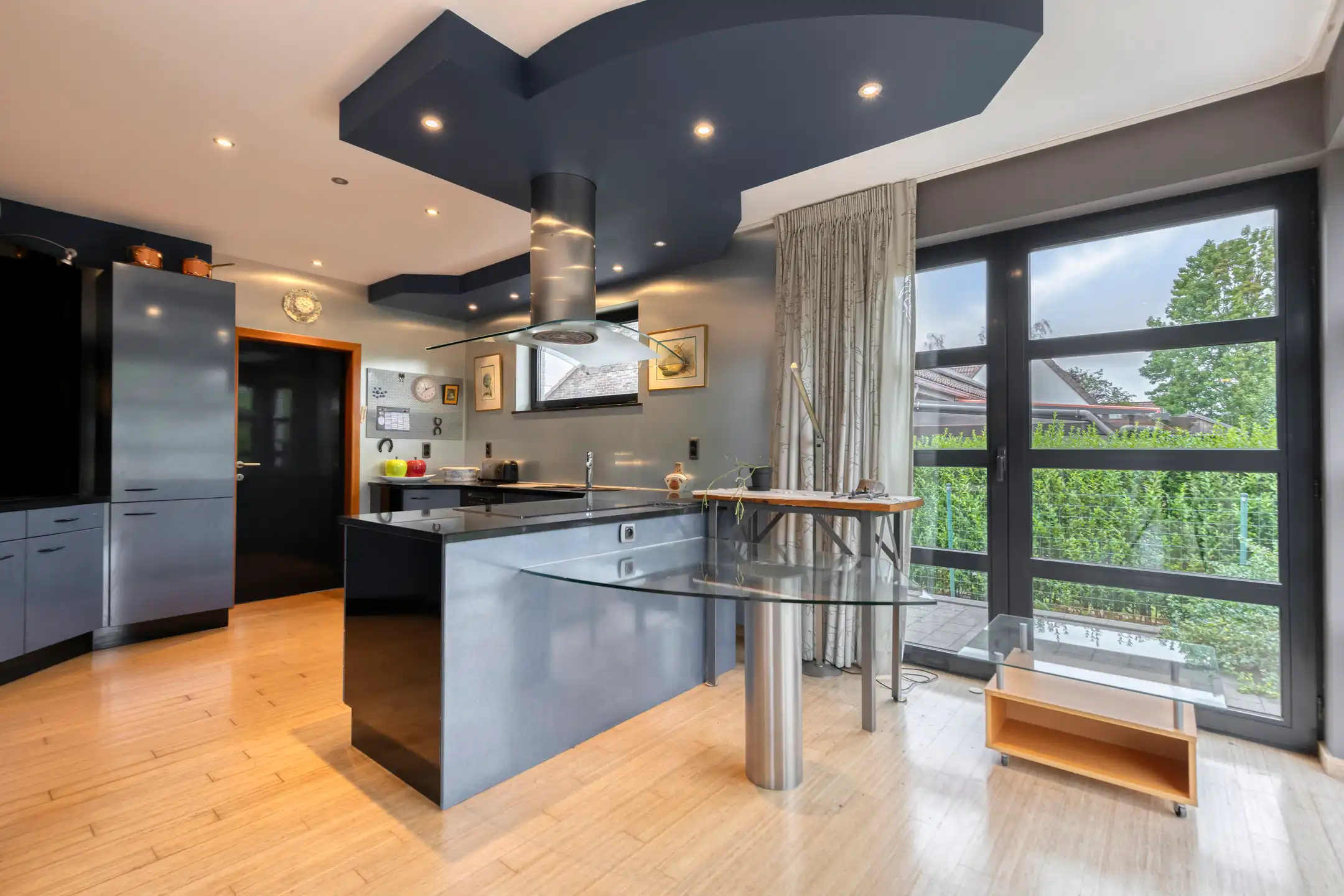 Perfect instapklare woning met aparte handelsruimte foto 17