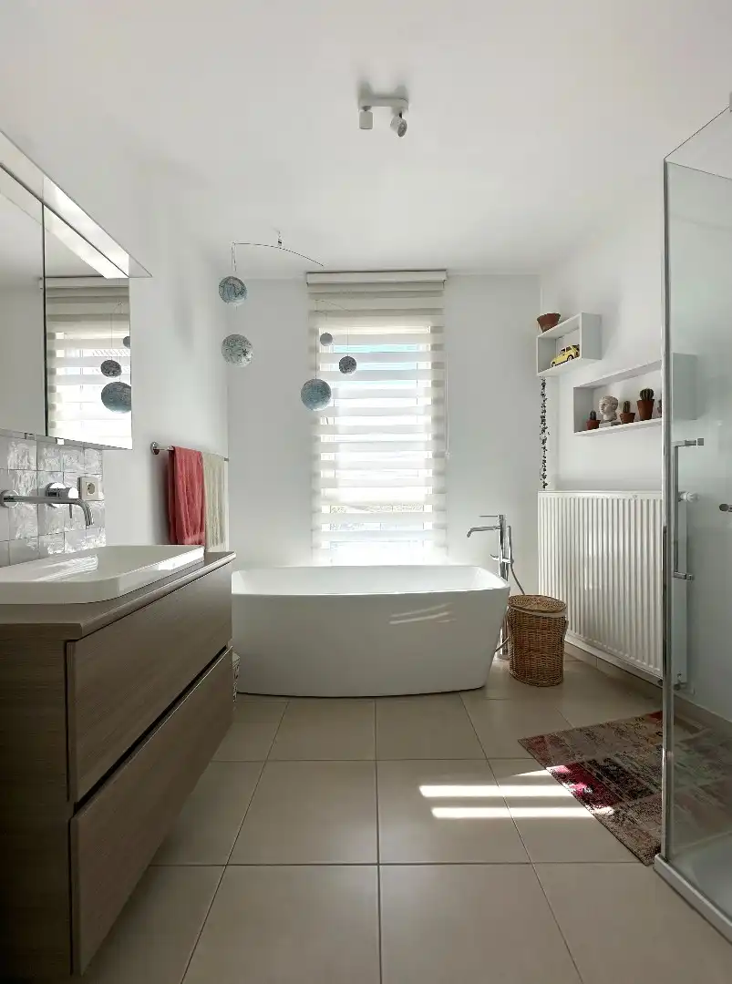 Stijlvol 1-slaapkamer appartement met berging en garage! foto 12
