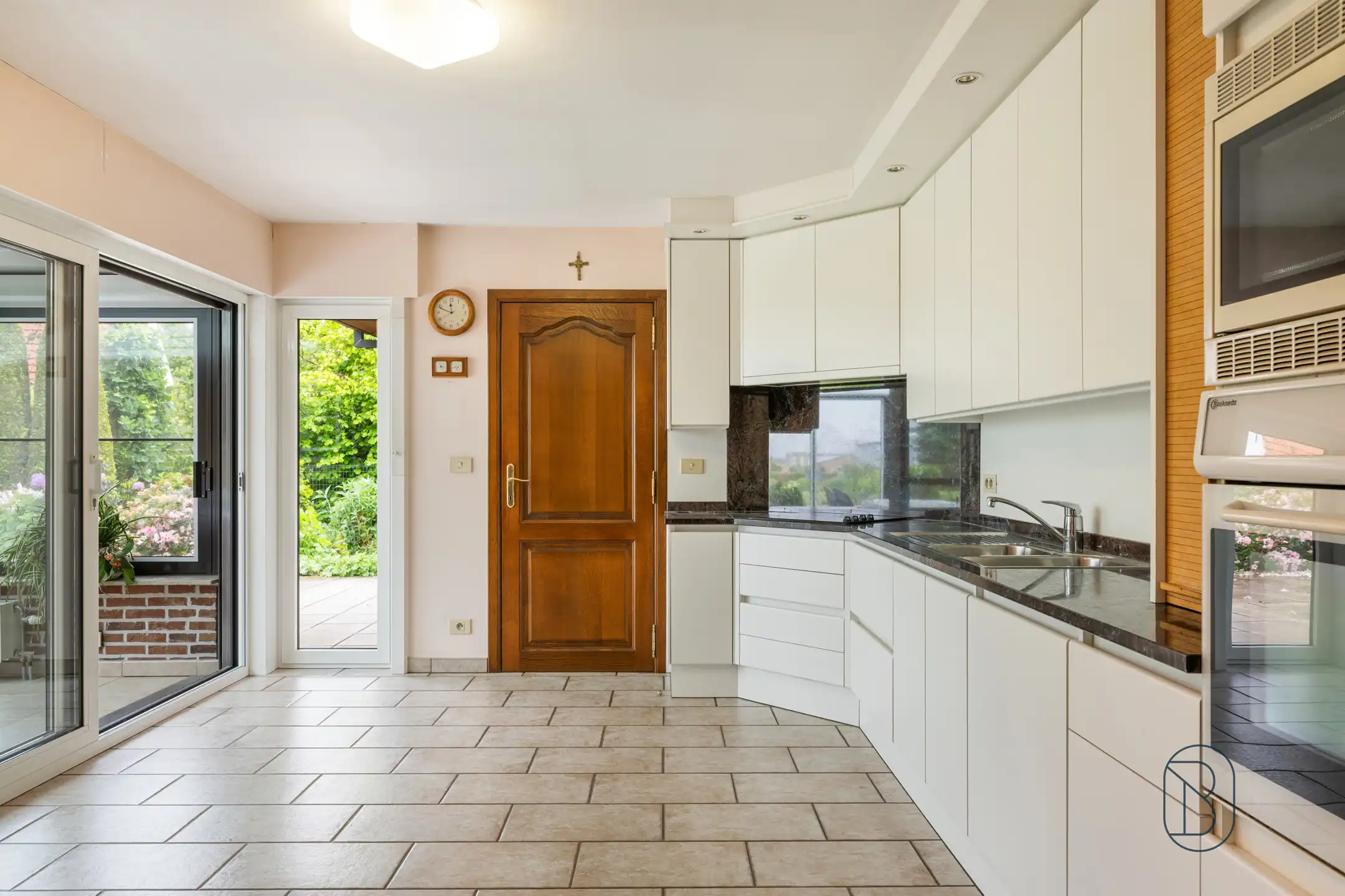 Prachtig gelegen bungalow op 1.645 m². foto 12