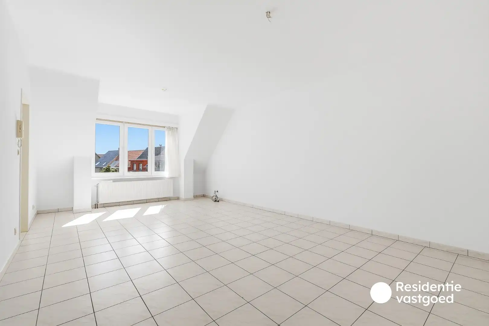 Instapklaar 2-slaapkamerappartement met garage in Blankenberge foto 5