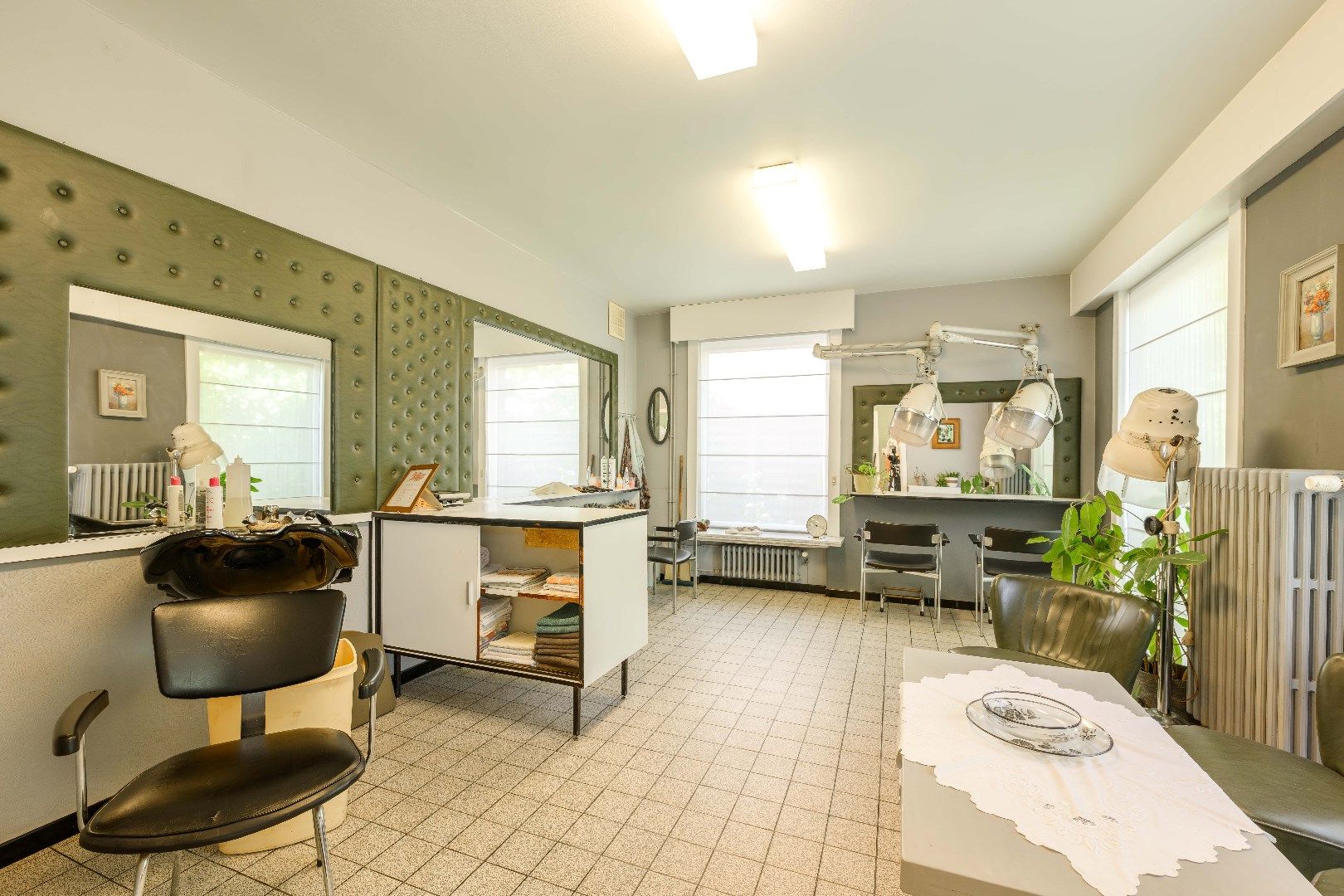 ALLEENSTAANDE WONING IN RUSTIGE WOONWIJK | 4 SLPKS | GARAGE foto 4