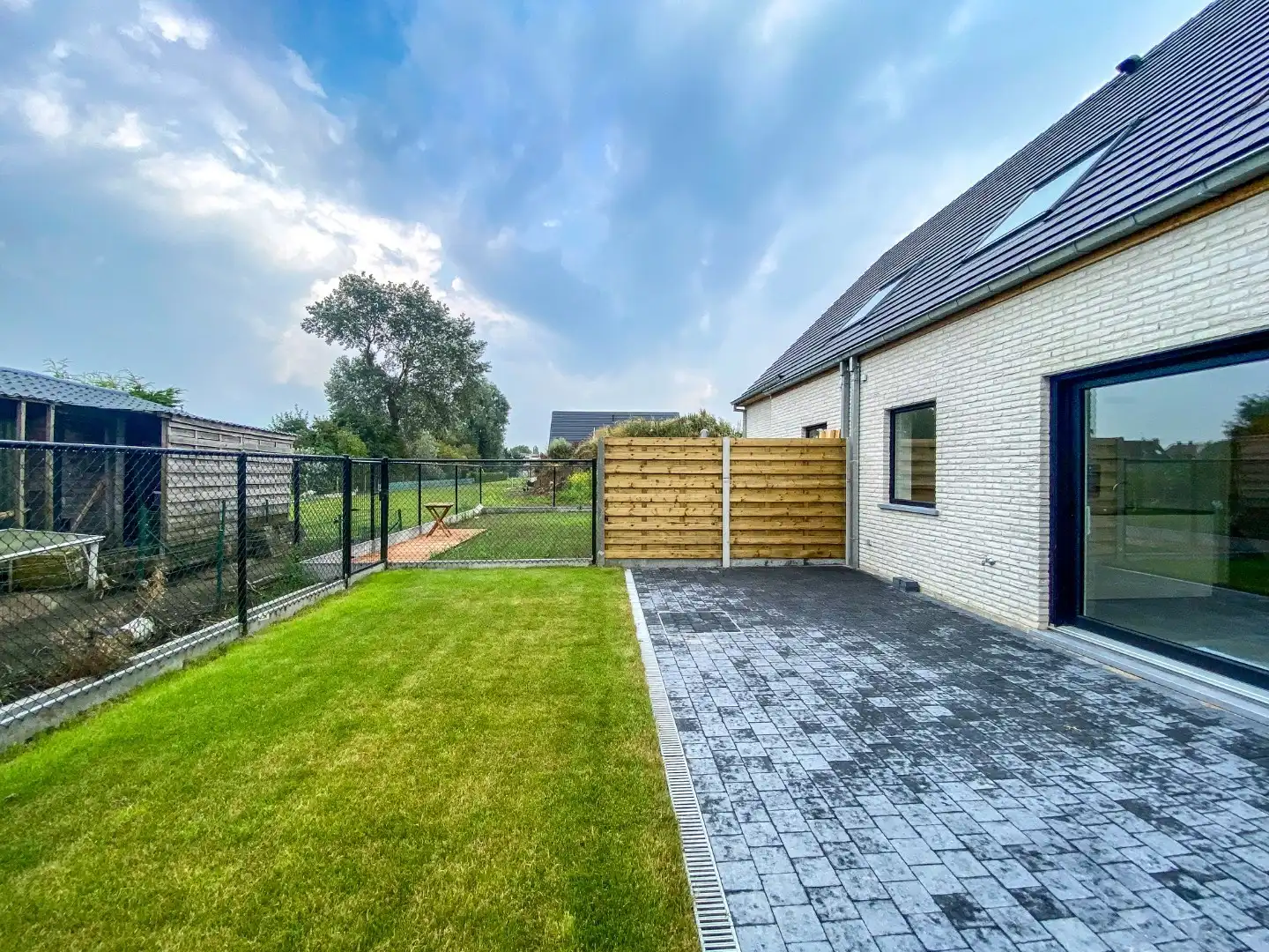 Ruime energiezuinige nieuwbouwwoning (2024) met inpandige garage op 193m² gelegen te Houthulst. foto 20