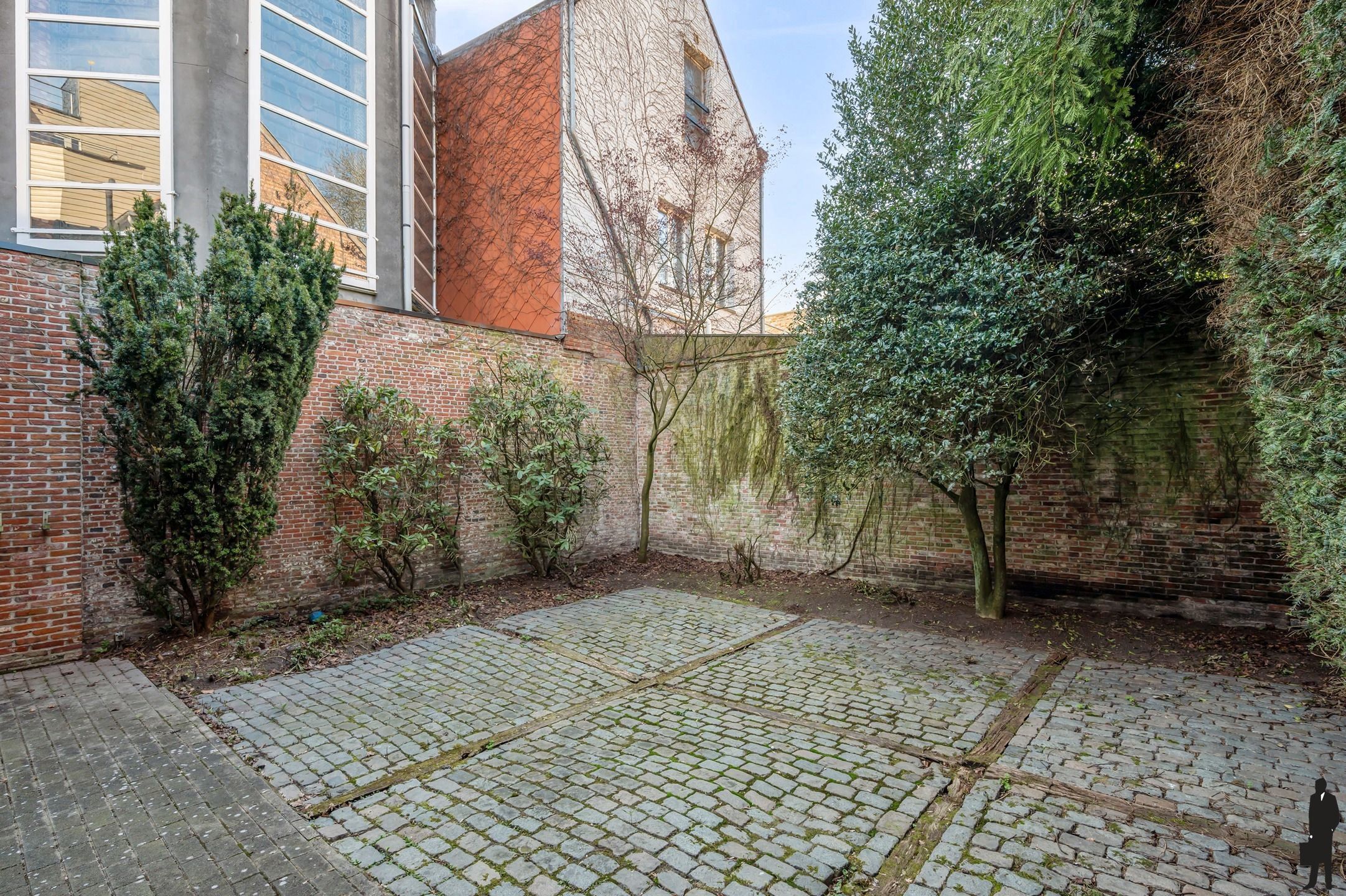 Ruim handelspand van 336 m² in centrum Turnhout foto 9