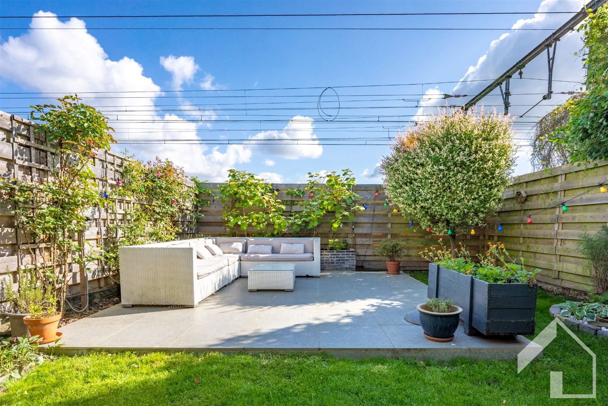 Instapklare ruime woning met tuin, garage en 4 slaapkamers foto 16