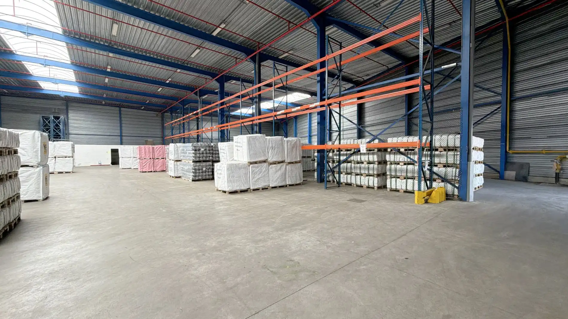 Logistiek bedrijfspand te huur nabij N16 in Temse foto 13