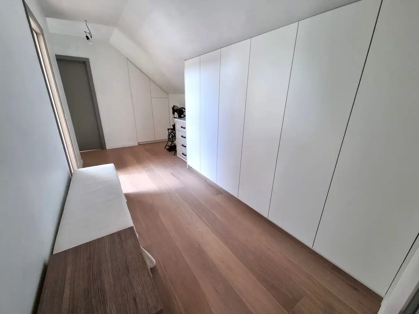 Prachtige villa woning, 5 slks, rustig gelegen met zonnige, diepe tuin voorzien van zwembad en poolhouse. foto 25