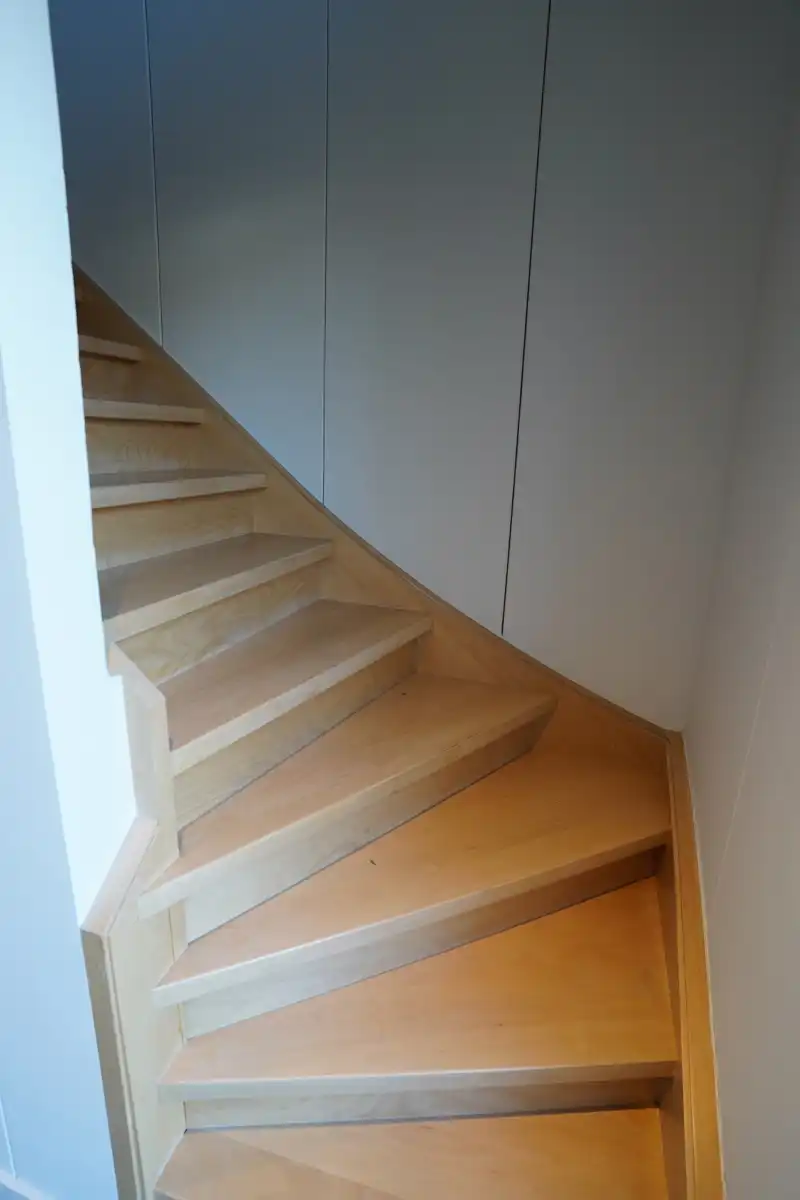 Rustige en betaalbare kantoorruimte met A-label, groot terras en 4 parkeerplaatsen foto 4