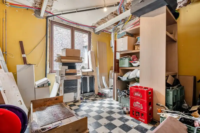 Karaktervolle interbellumwoning met loods nabij de Markt van Gavere foto 7