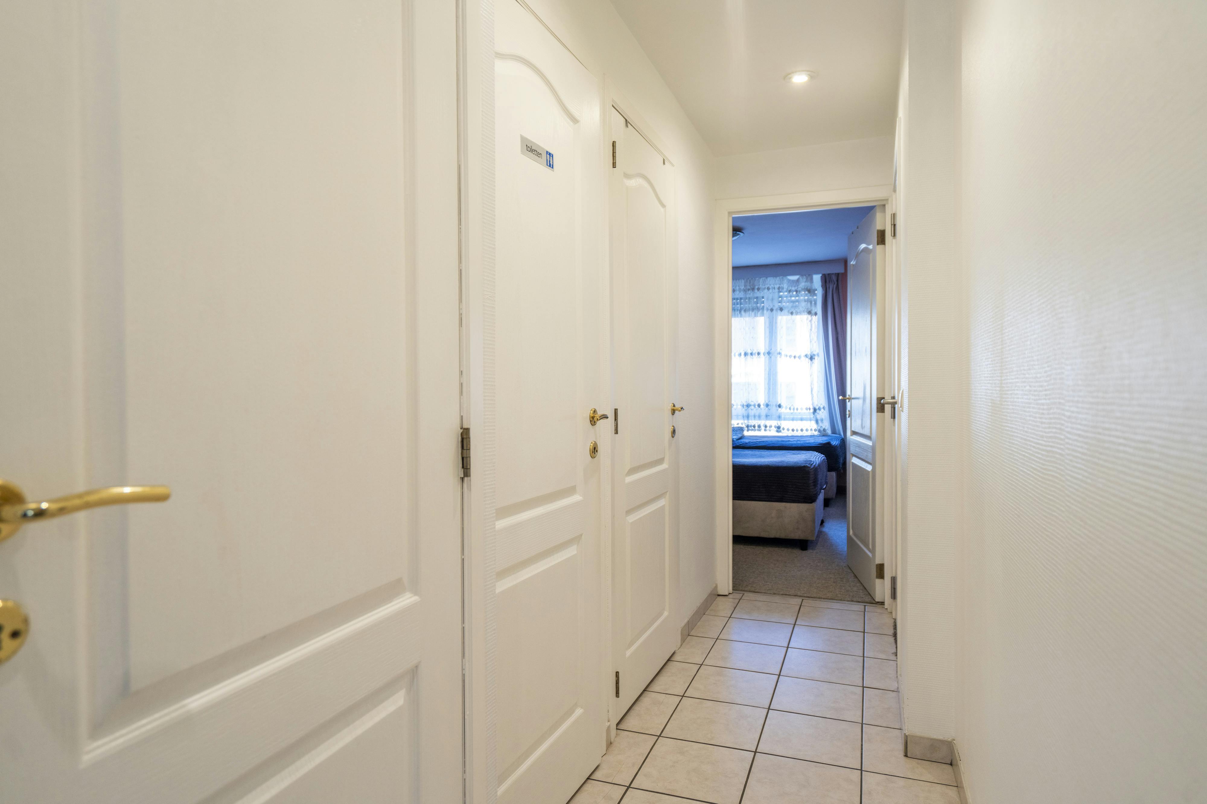 Opbrengsteigendom met twee appartementen te koop in Kortrijk foto 25