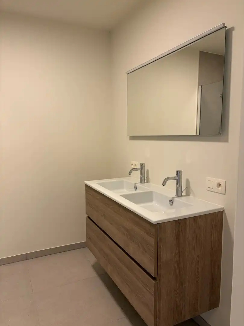Modern en energiezuinig nieuwbouwappartement met groot terras. foto 10