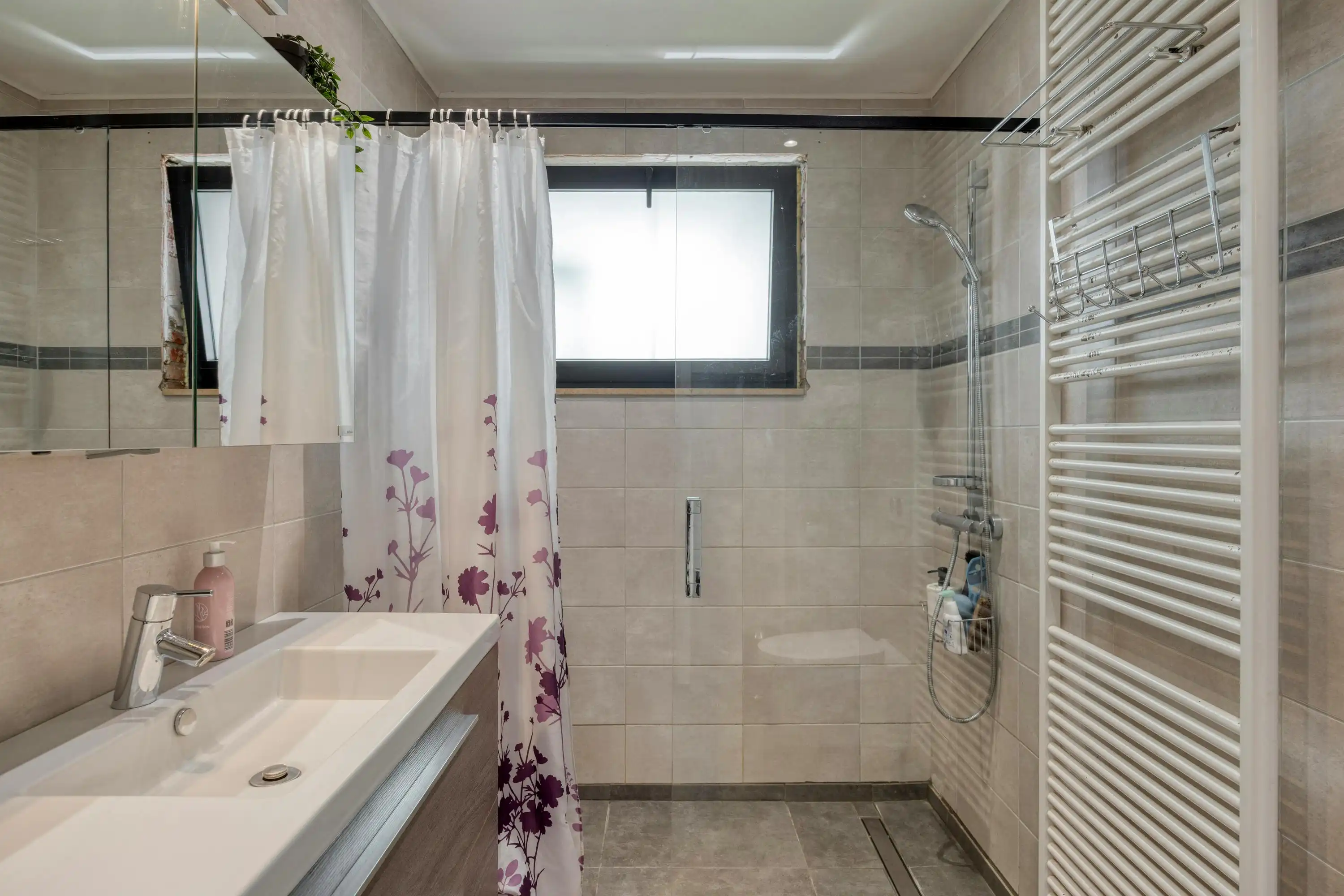 Bel-etage met leuke tuin te koop in Gooreind! foto 21