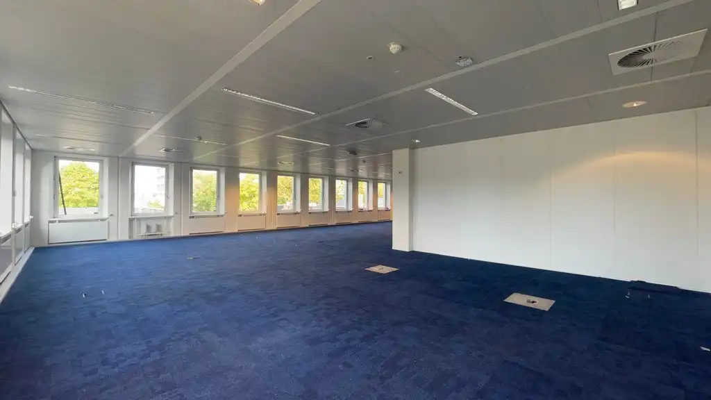 Instapklare kantoren te huur vlakbij E19 in Kontich foto 5