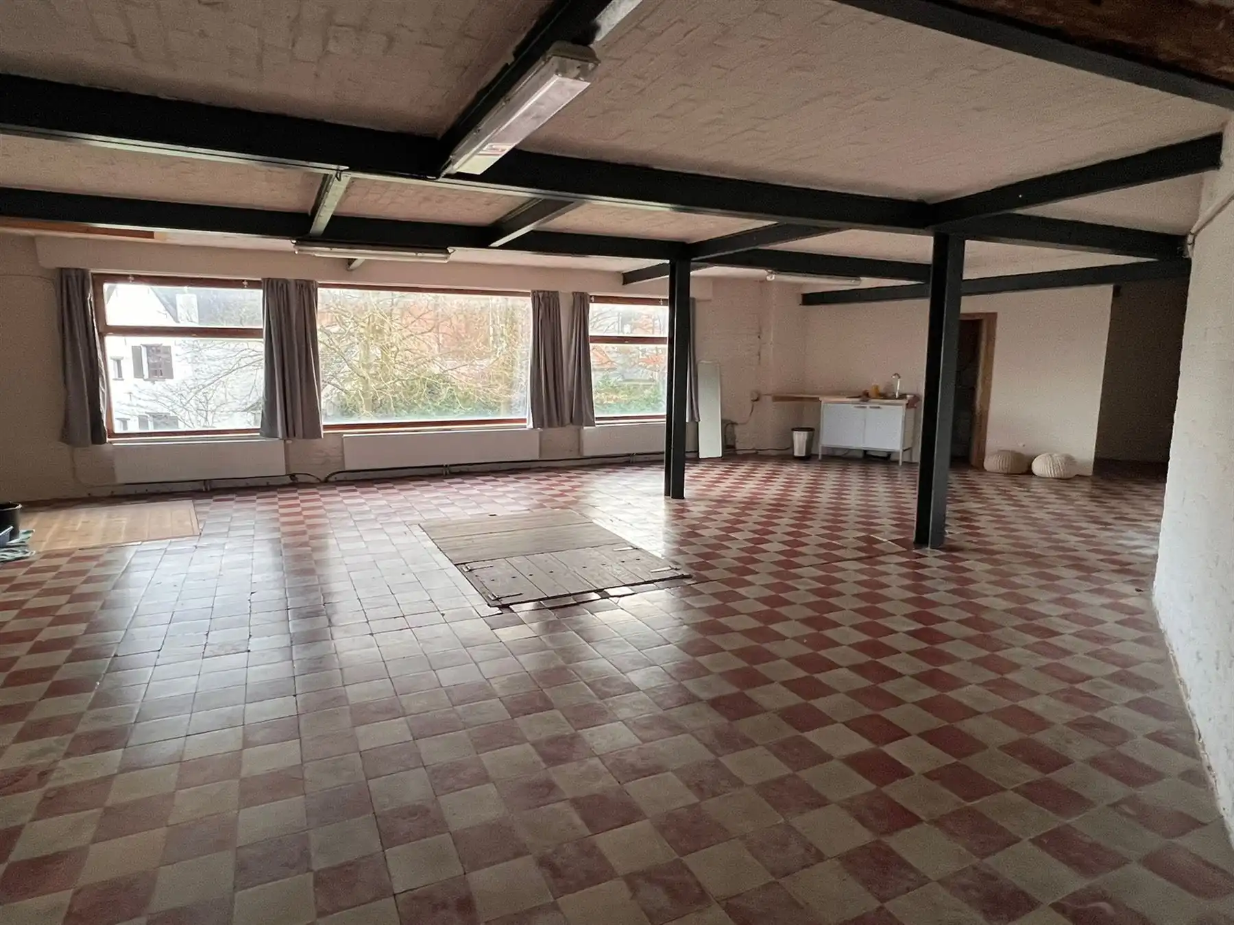 Karaktervol gerenoveerd burgerhuis met atelier foto 20