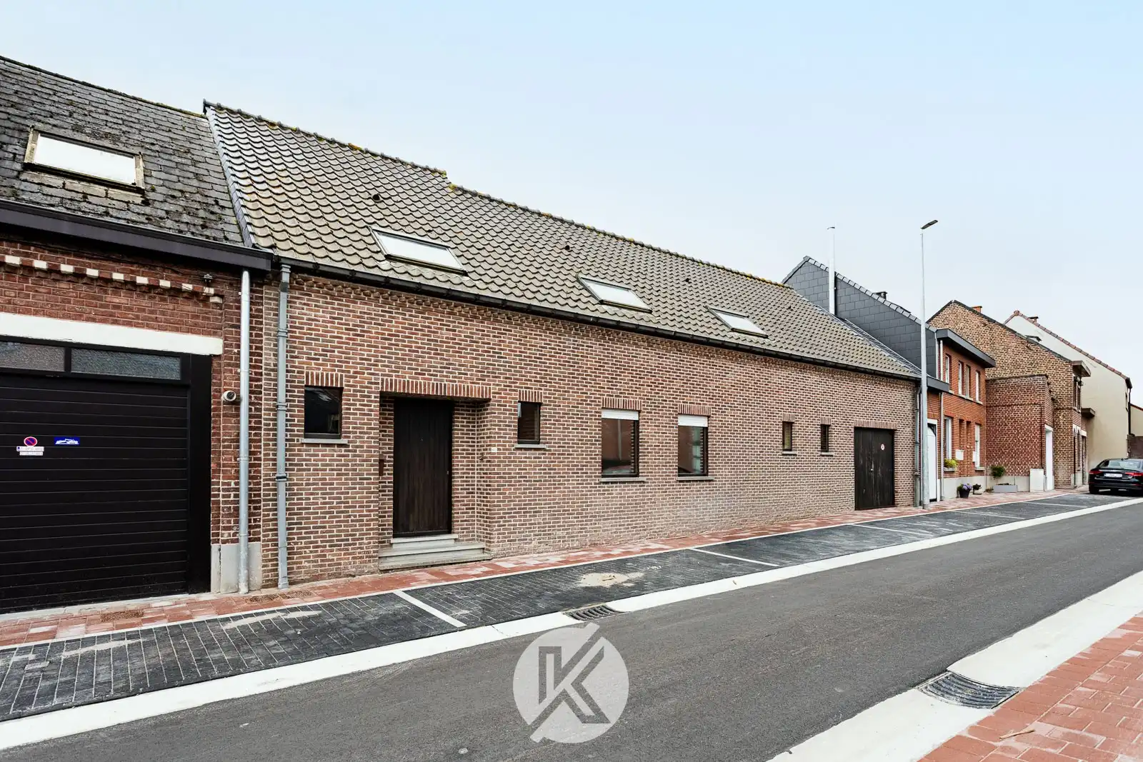 Solide gezinswoning op een rustige ligging in Mere foto {{pictureIndex}}
